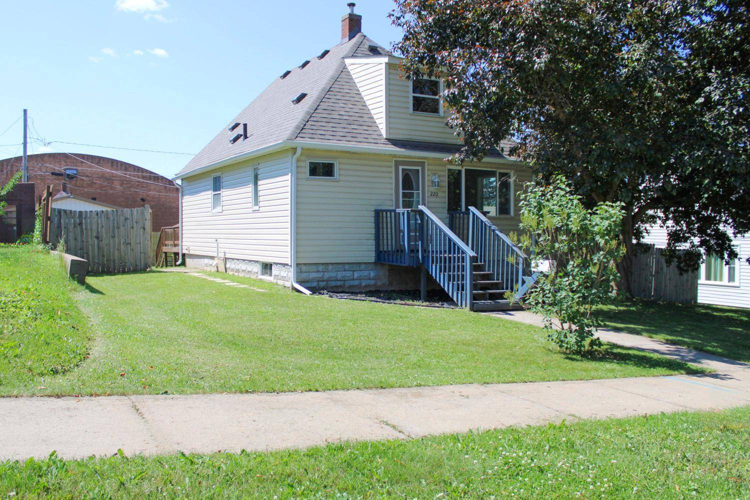 220 Garfield ST, Eveleth, MN 55734