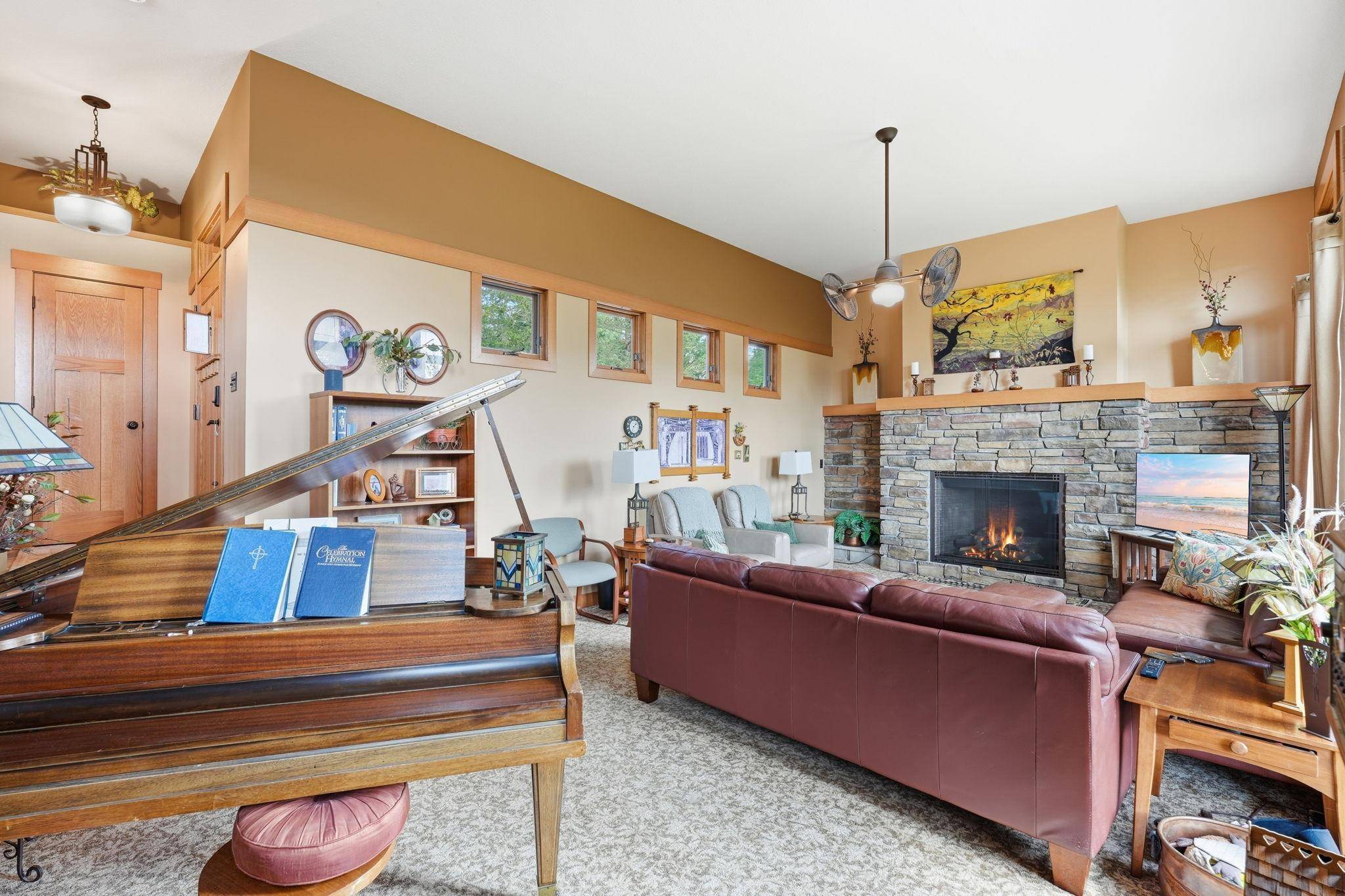 469 County RD E, Hudson, WI 54016