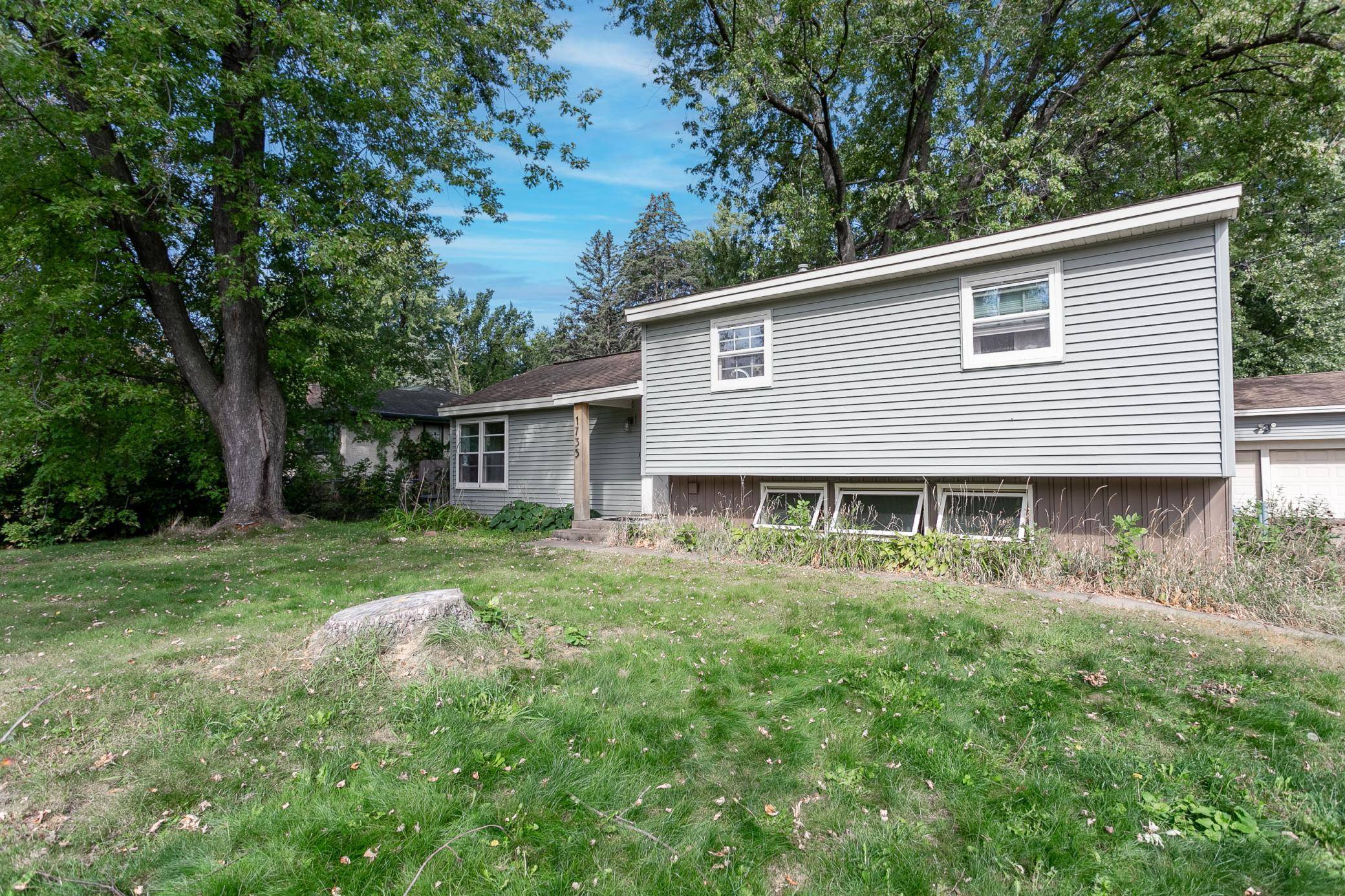 1735 Birch Lake AVE, White Bear Lake, MN 55110