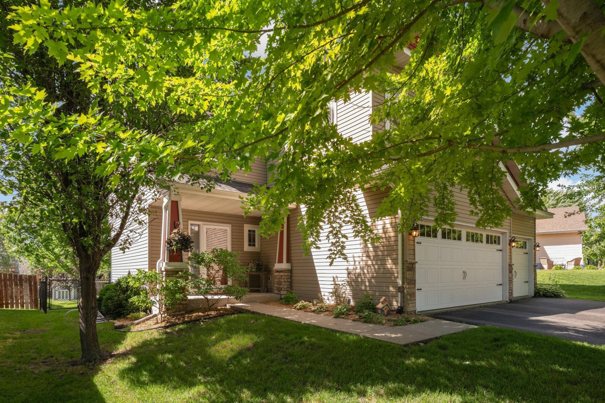 16280 Tahinka CT NW, Prior Lake, MN 55372