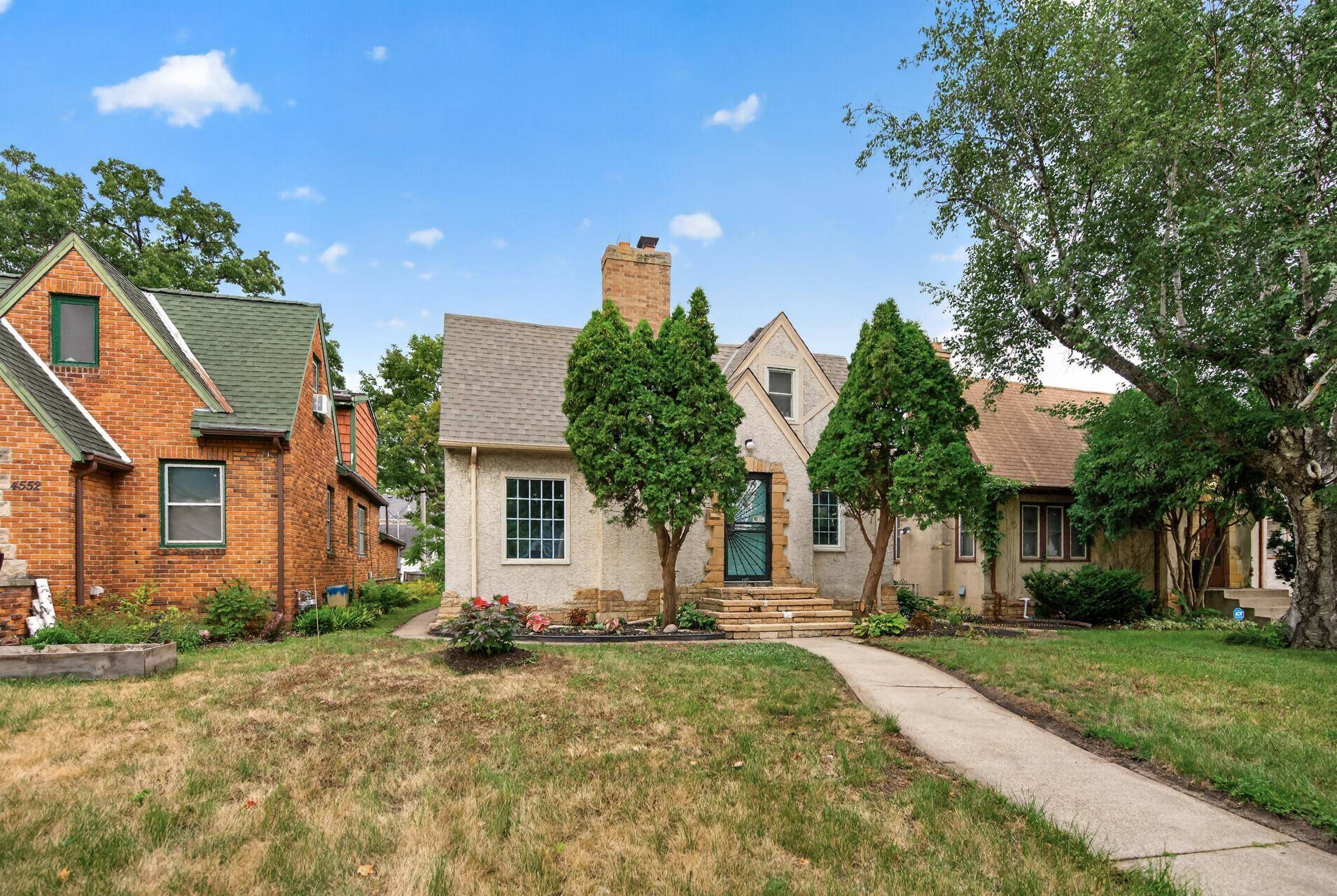 4548 Columbus AVE, Minneapolis, MN 55407
