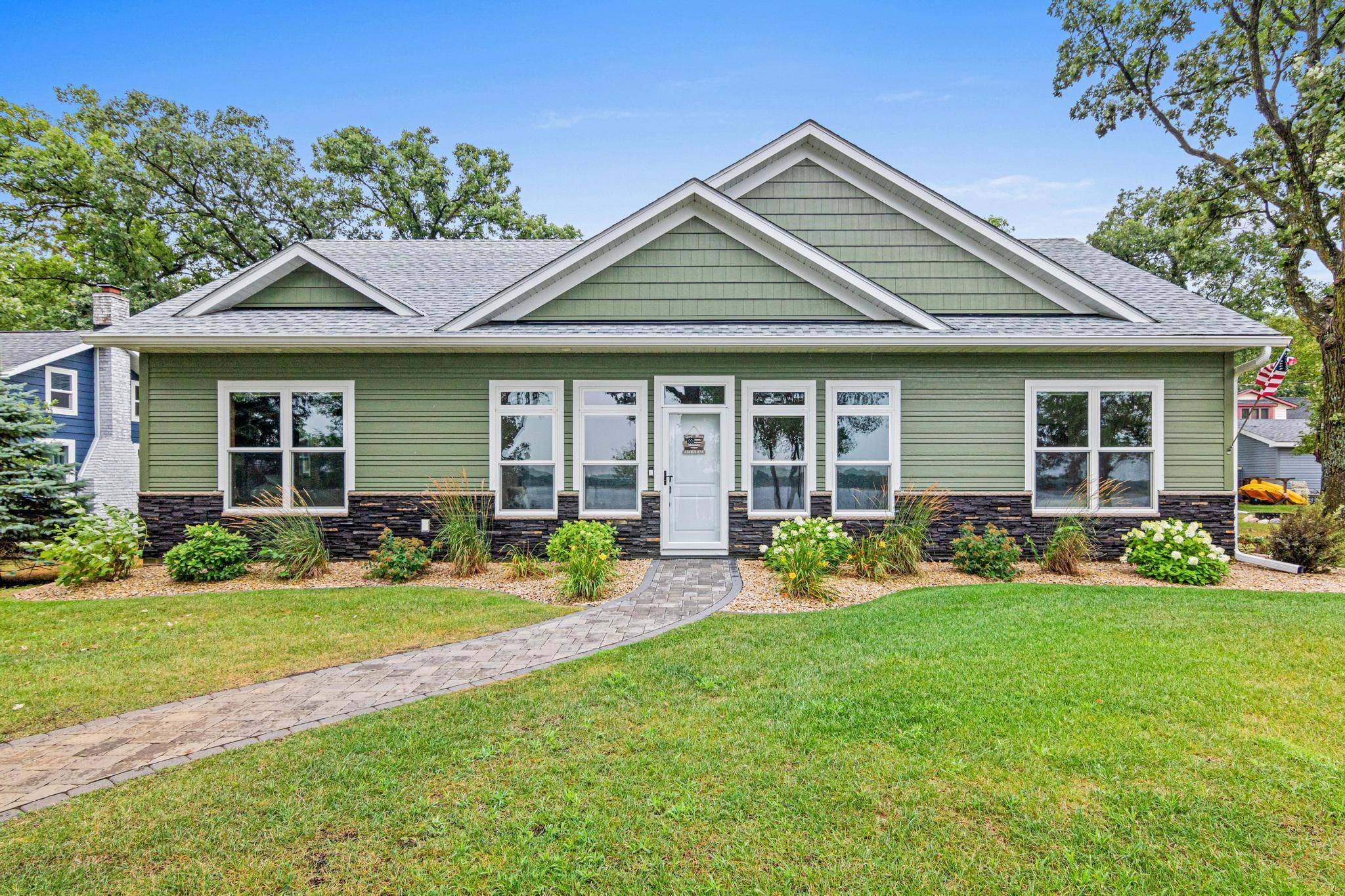 241 Lakeshore DR, Big Lake, MN 55309