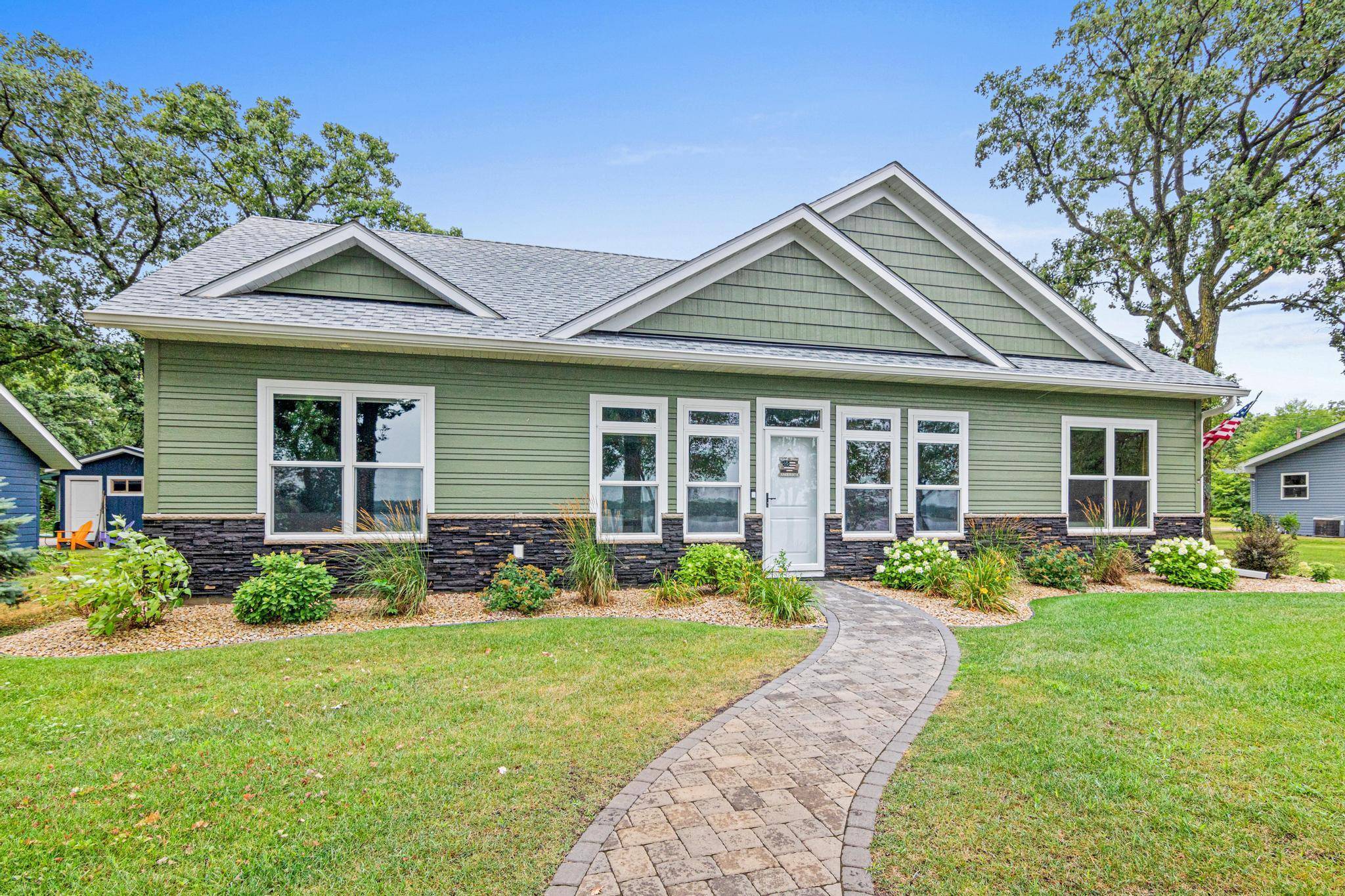 241 Lakeshore DR, Big Lake, MN 55309