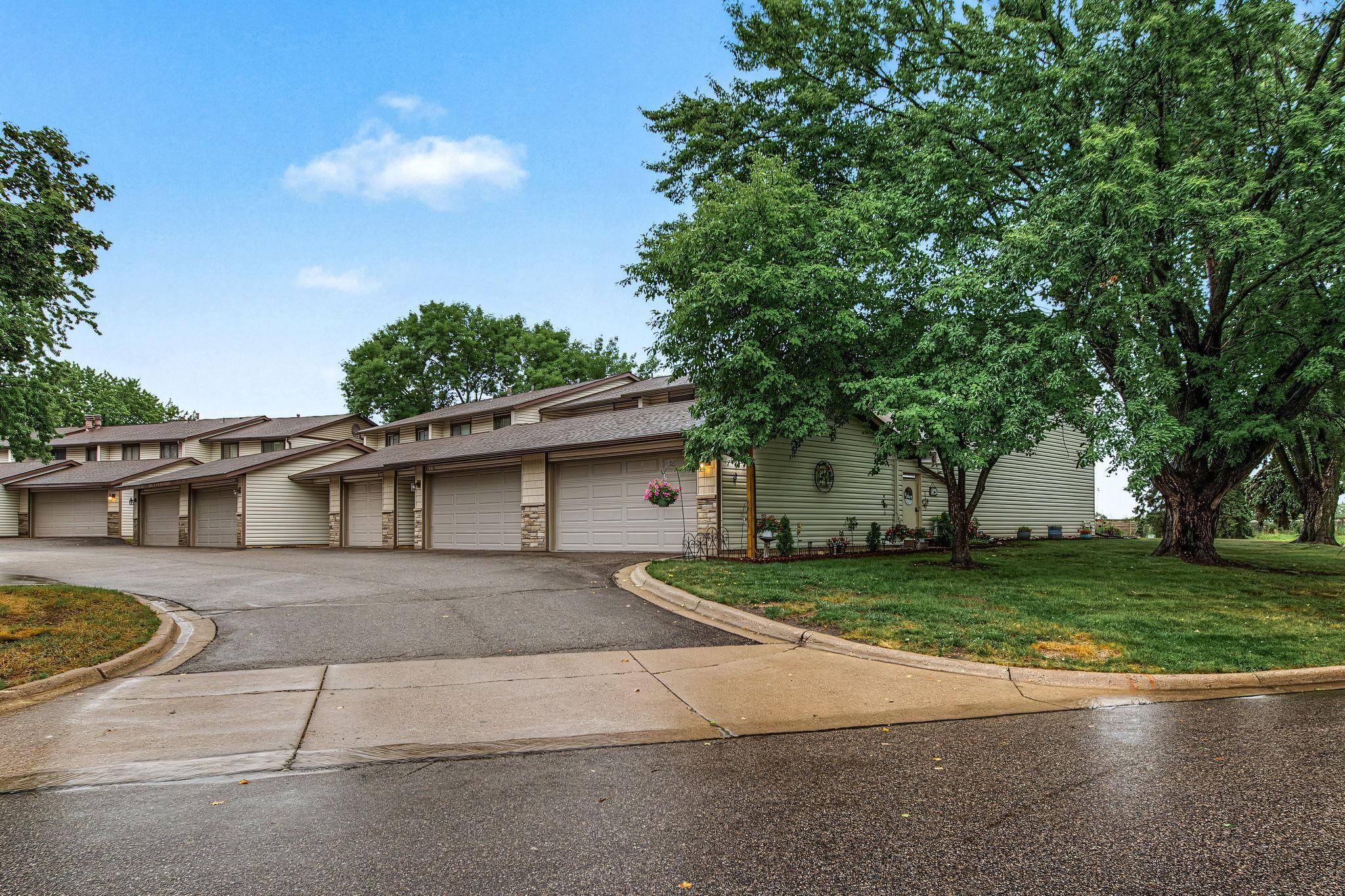 13769 Heather Hills DR, Burnsville, MN 55337