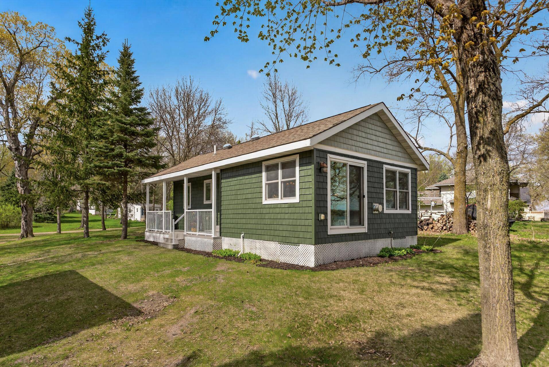 11056 Hoyer AVE NW, Annandale, MN 55302