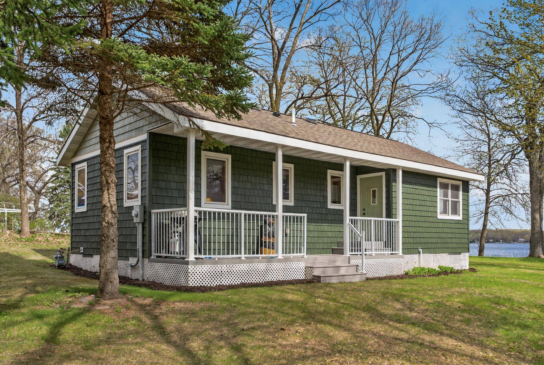 11056 Hoyer AVE NW, Annandale, MN 55302