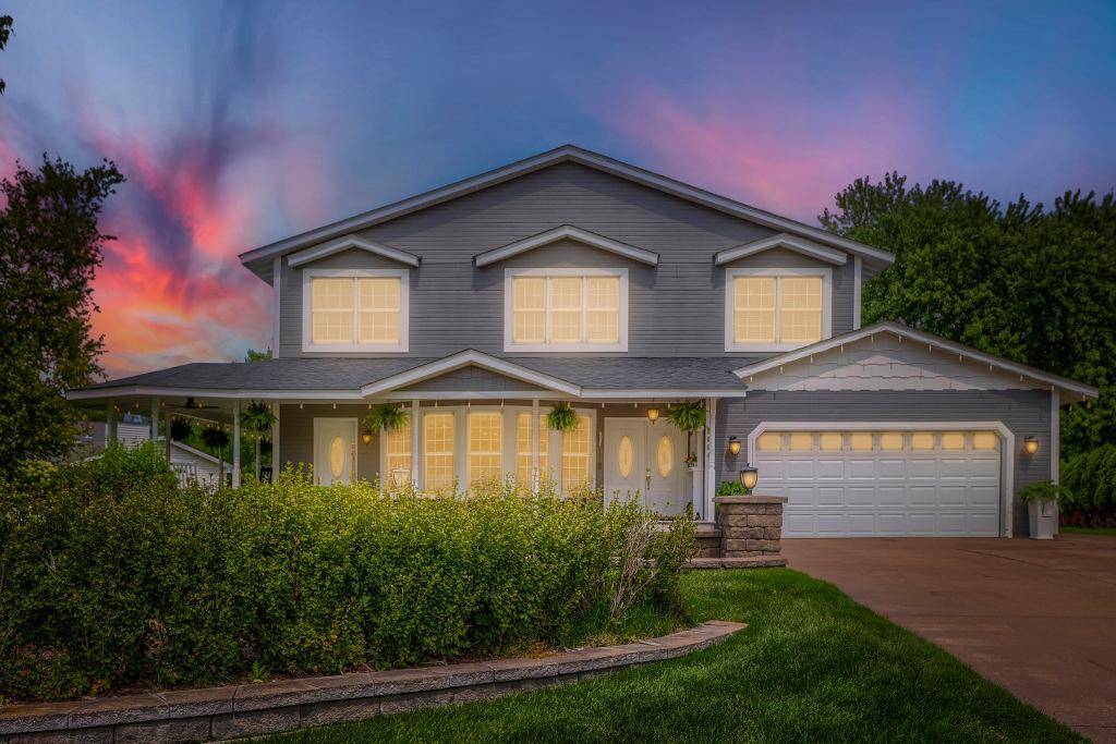 8664 Xenium LN N, Maple Grove, MN 55369