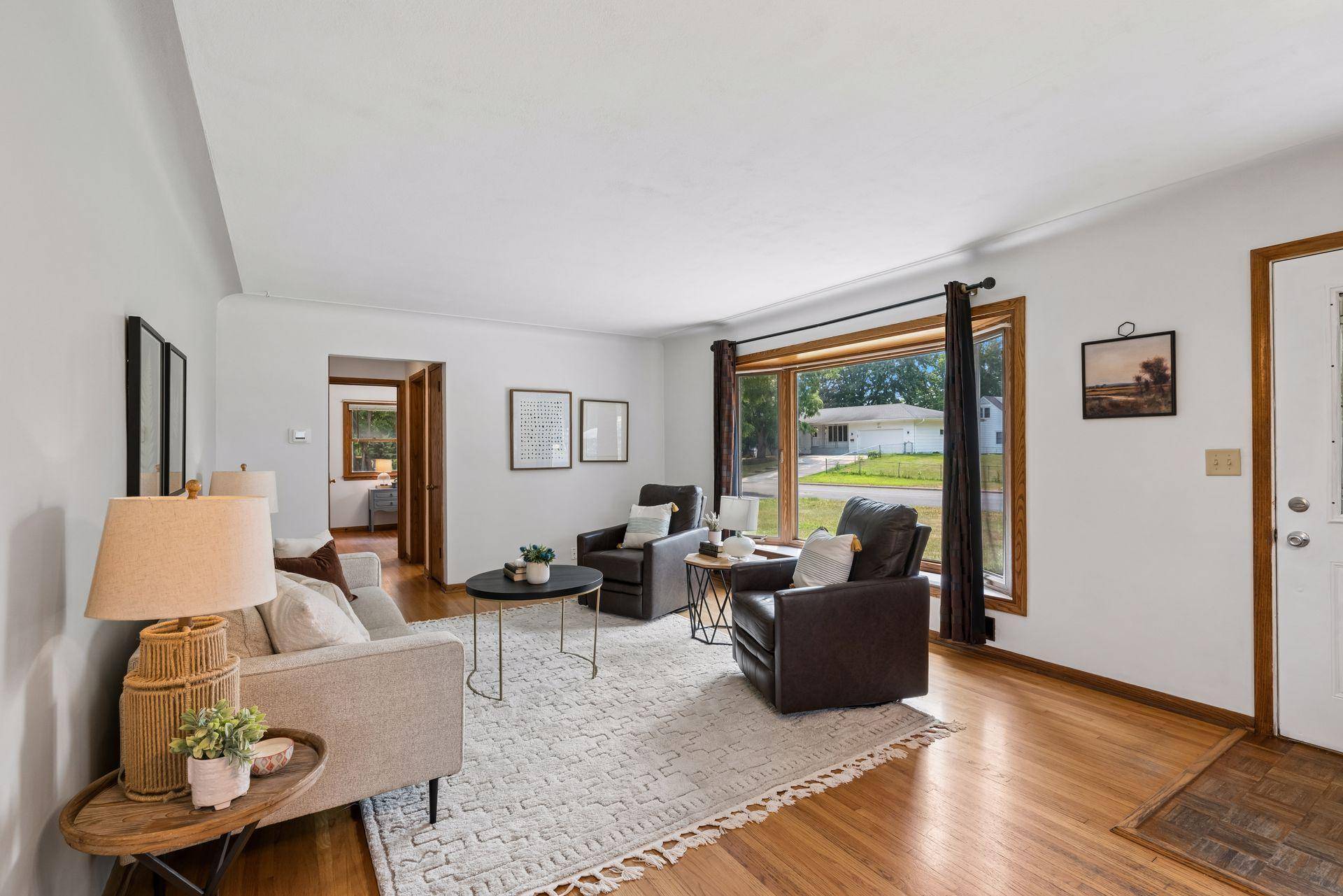 9235 Queen AVE S, Bloomington, MN 55431