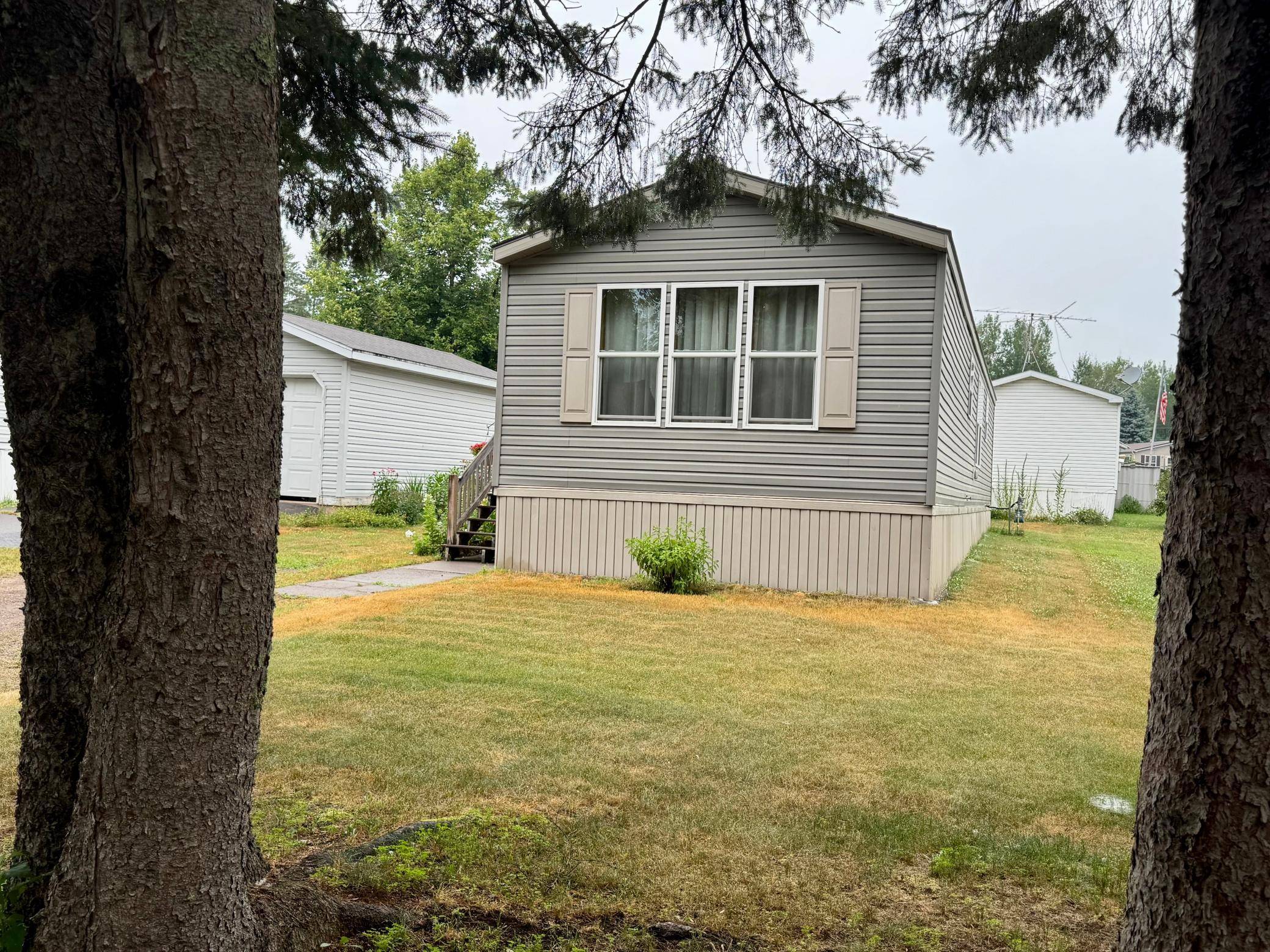 27 Hillside Terrace, Moose Lake, MN 55767