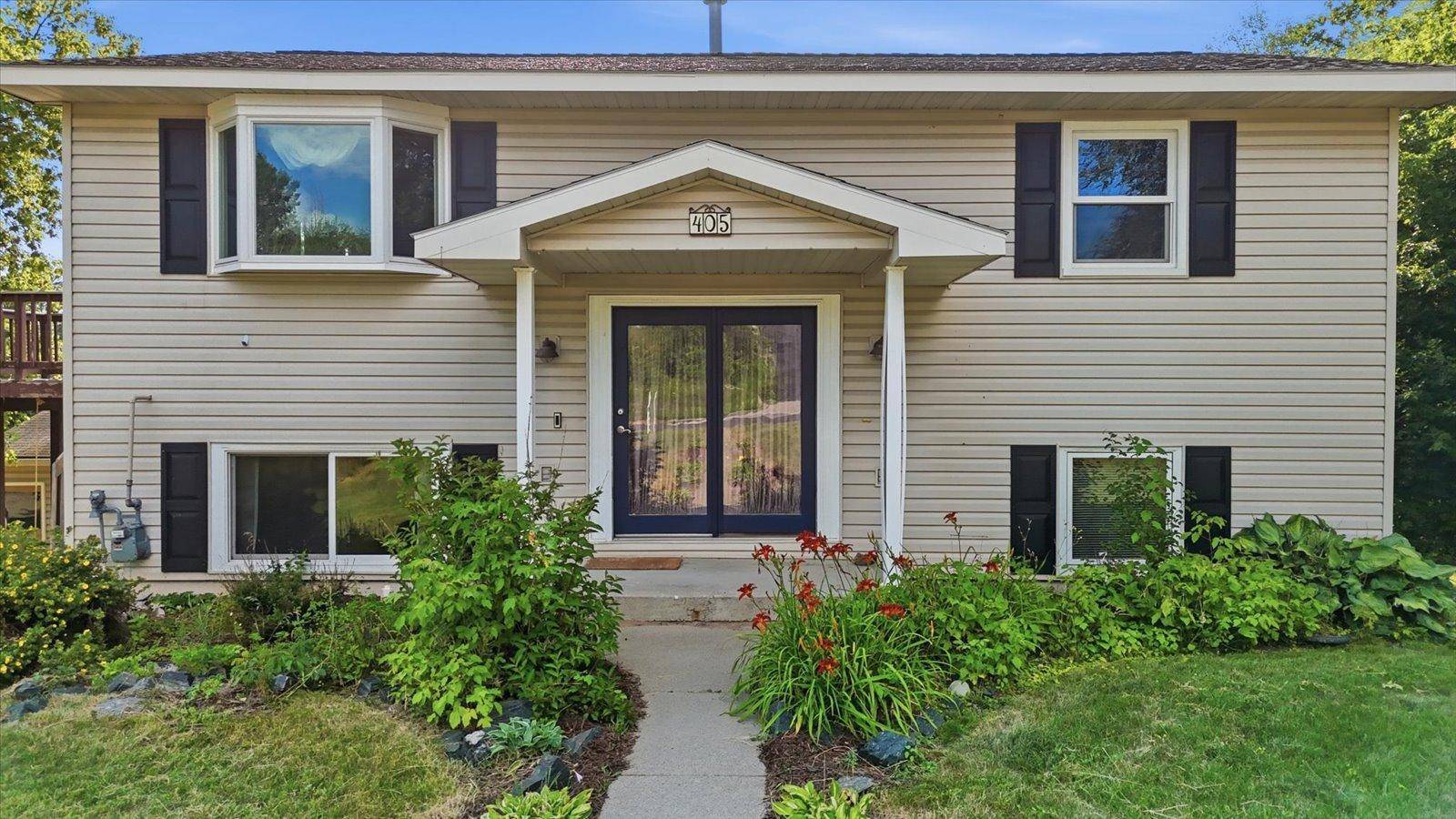 405 SW 1st AVE, Grand Rapids, MN 55744