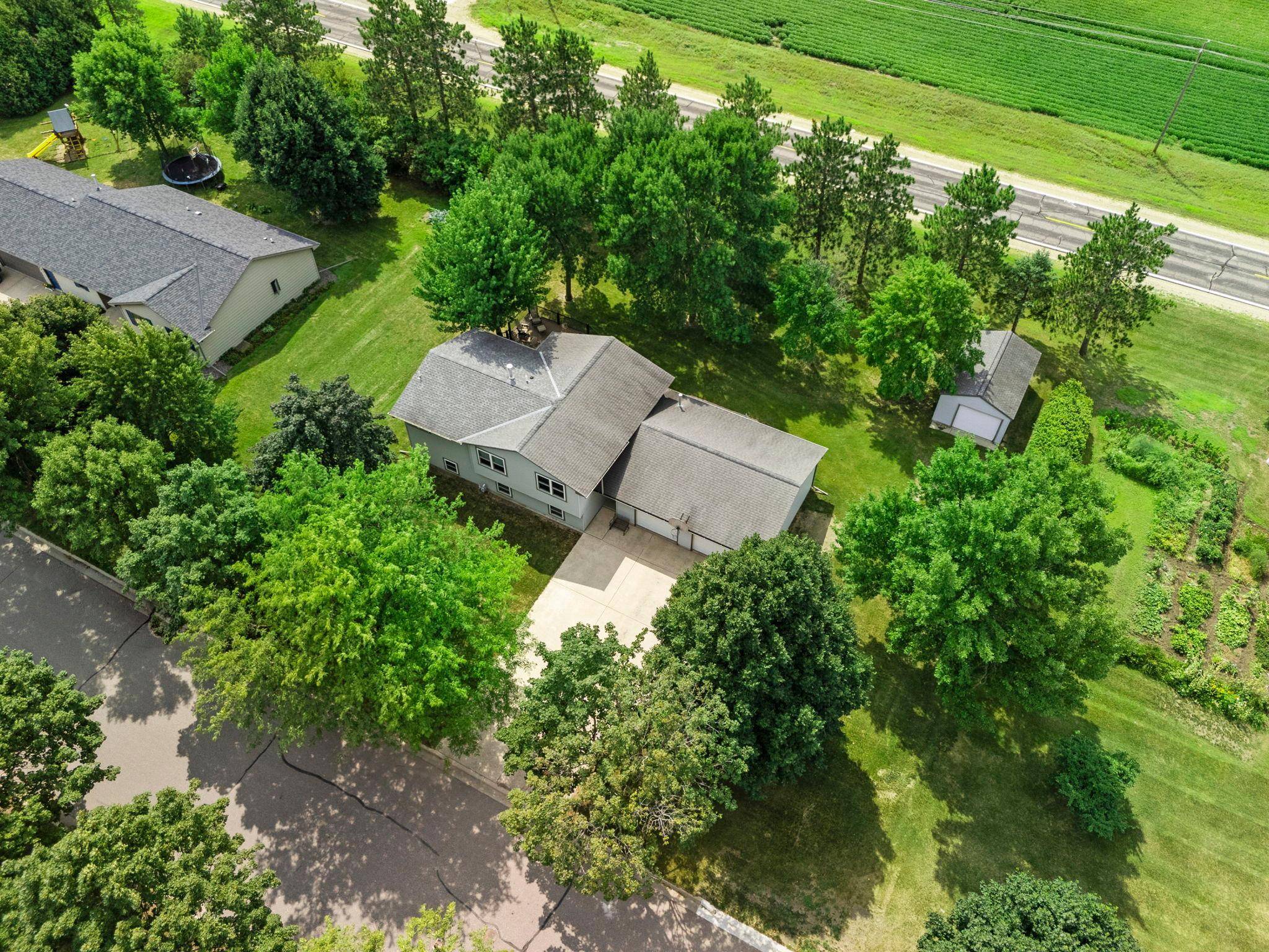 705 N Estates AVE, Litchfield, MN 55355