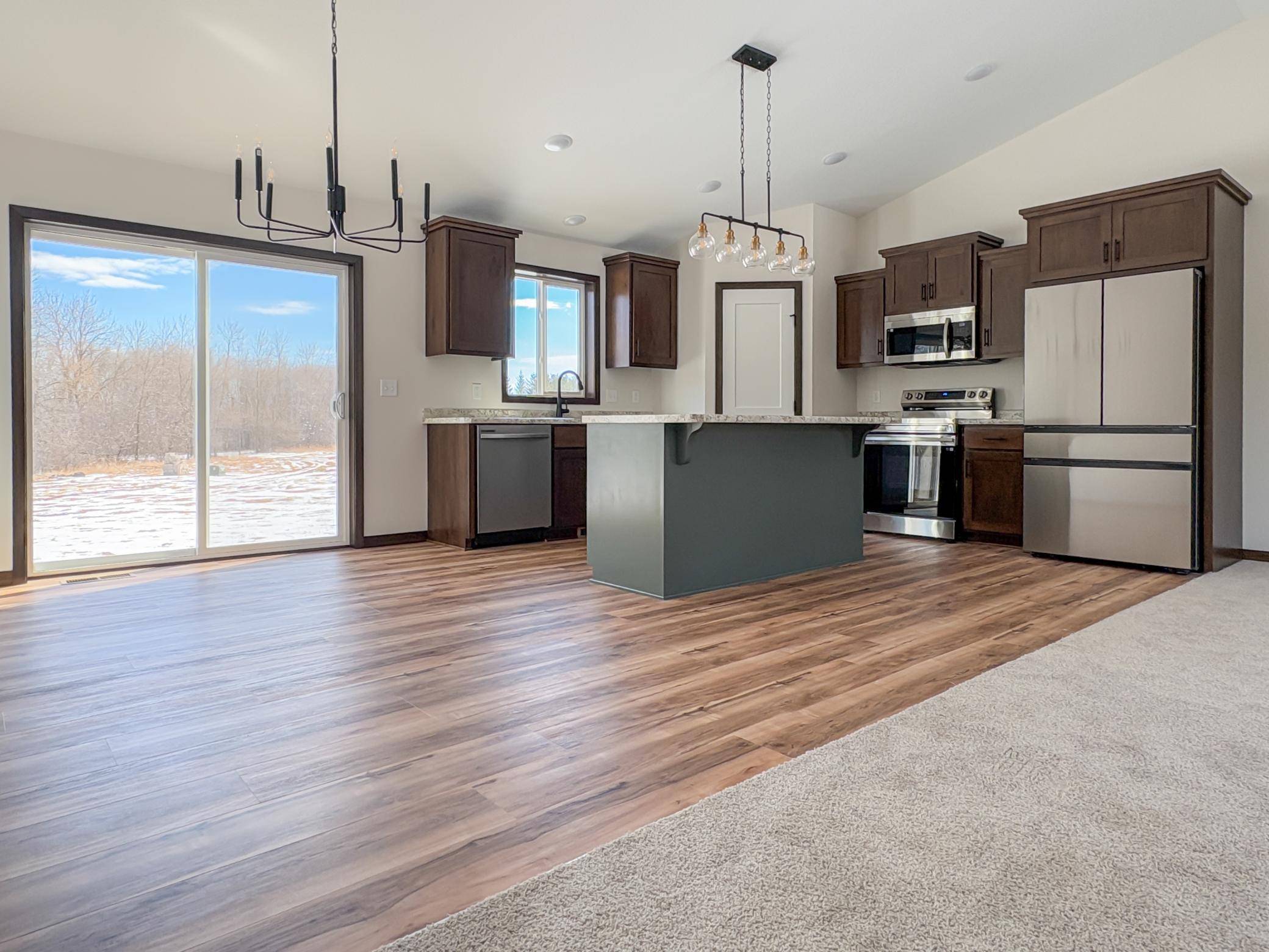 8695 90th AVE, Milaca, MN 56353