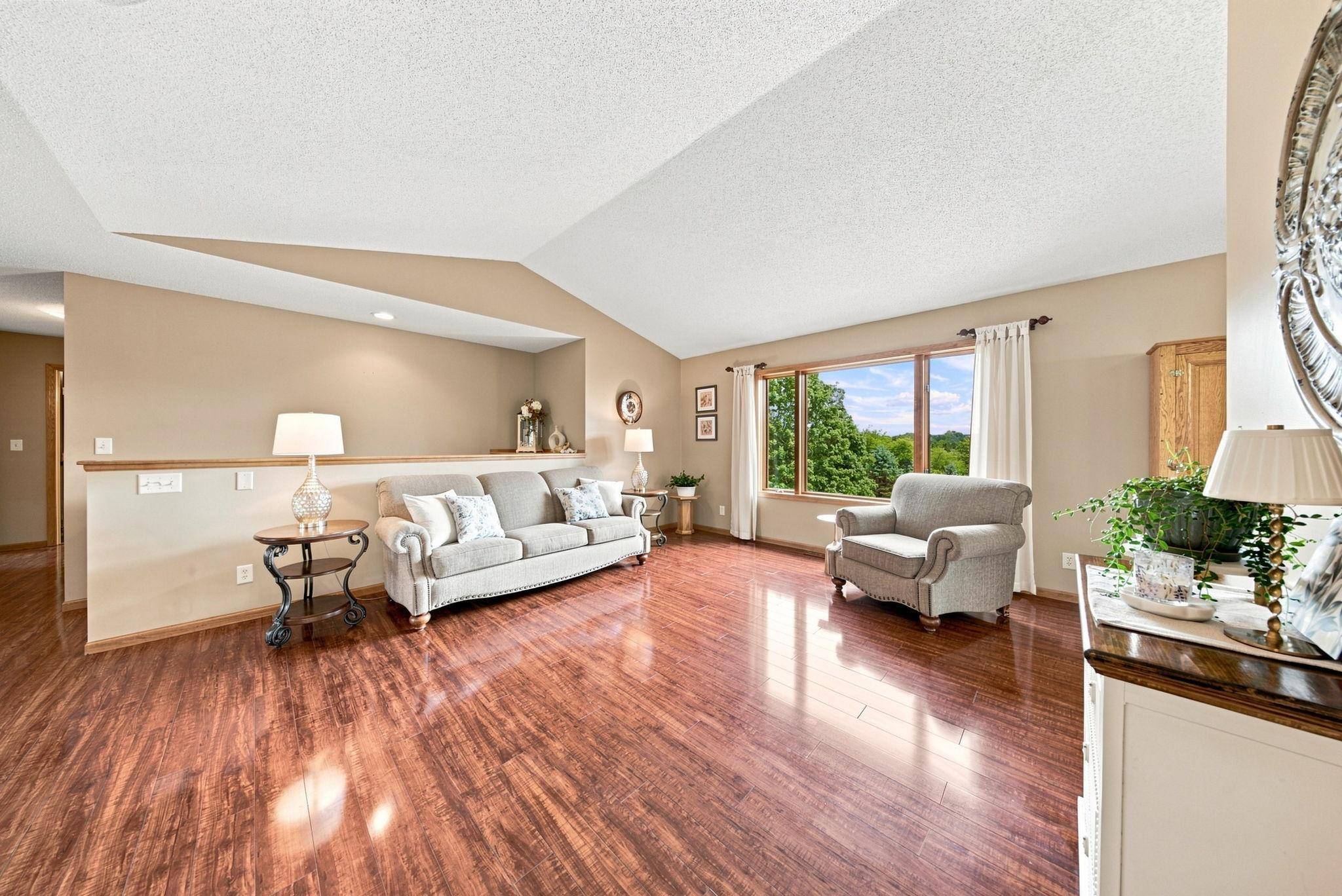 413 New Century DR, Hudson, WI 54016