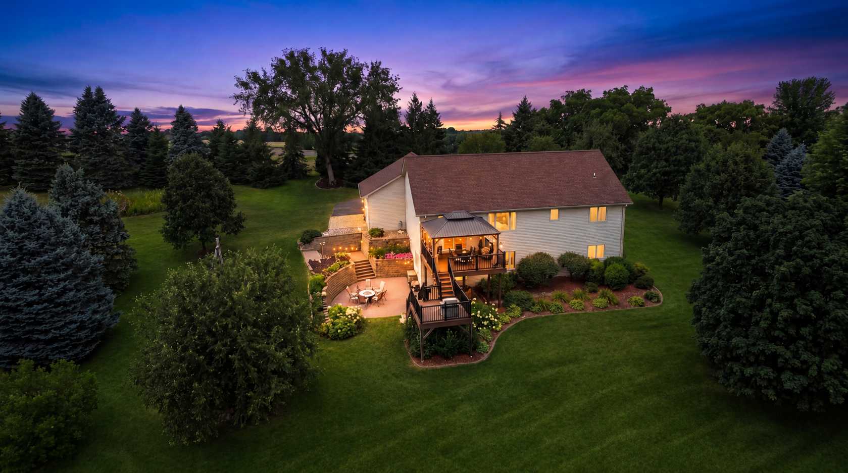413 New Century DR, Hudson, WI 54016