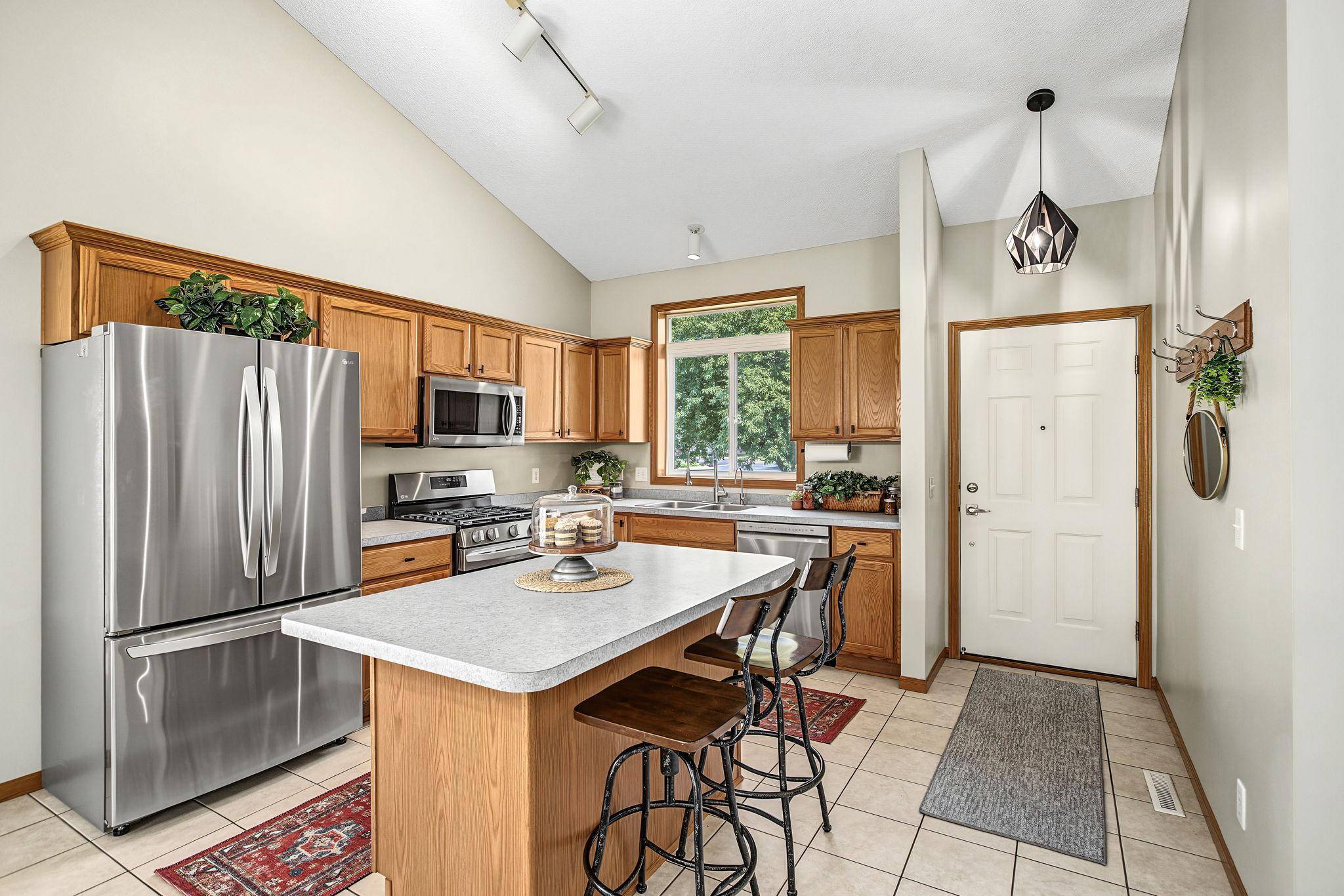 2218 Downing AVE, Shakopee, MN 55379