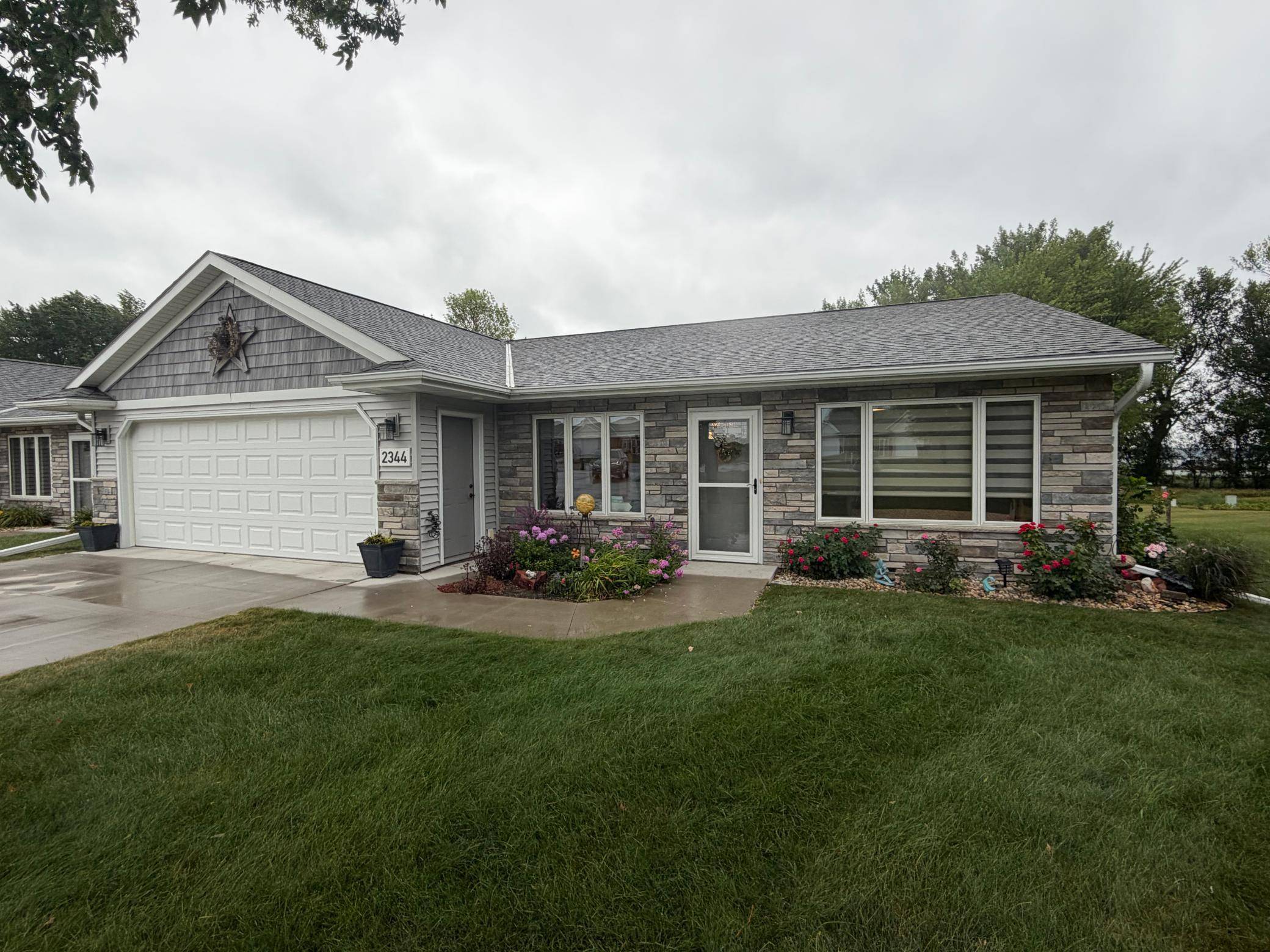 2344 Cherrywood LN, Worthington, MN 56187