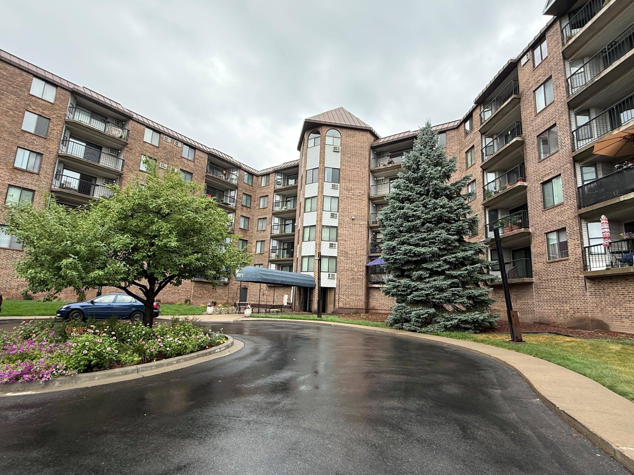 2601 Kenzie TER #528, Saint Anthony, MN 55418