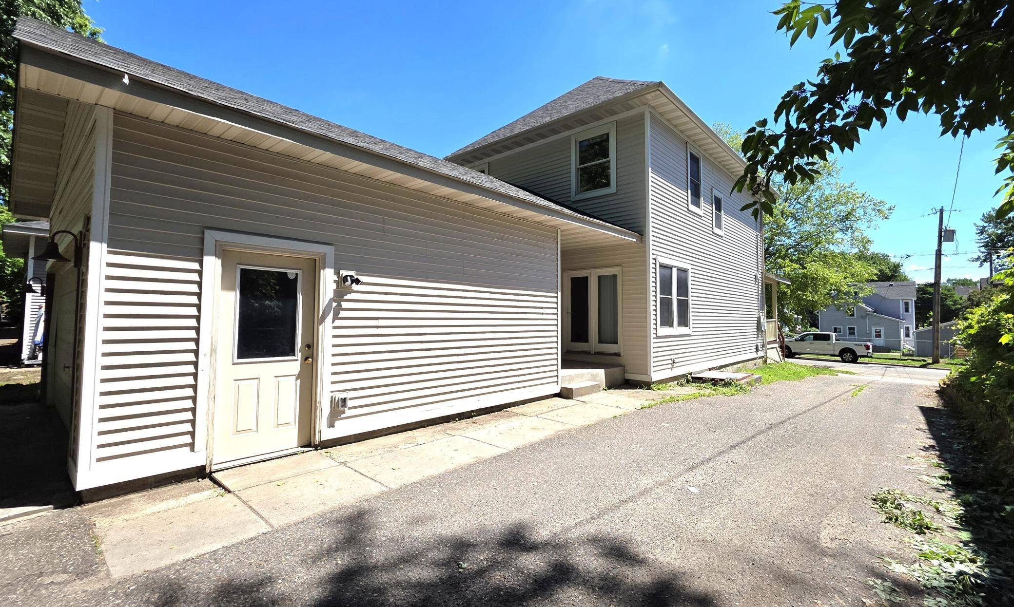 675 Otsego ST, Saint Paul, MN 55101