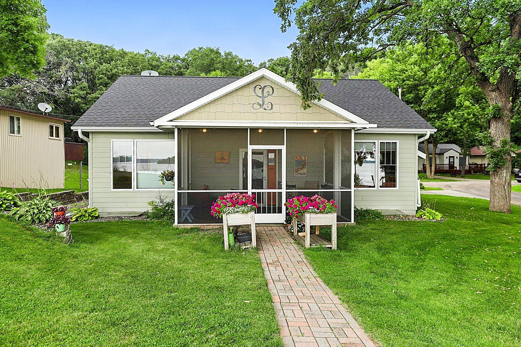 28471 Cliffwood RD, Paynesville, MN 56362