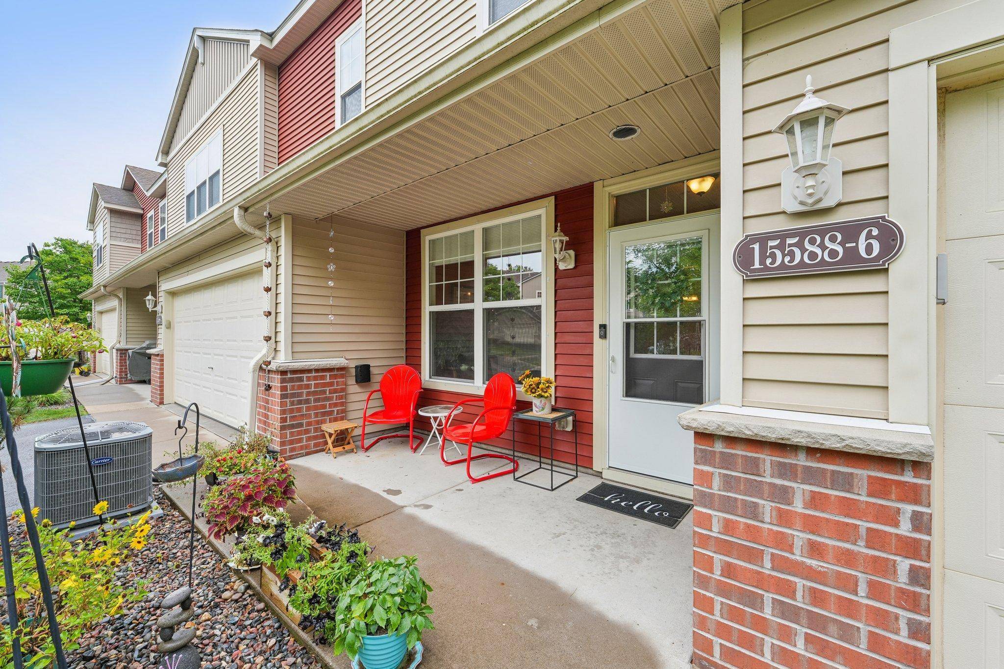 15588 Emerald DR N #6, Hugo, MN 55038