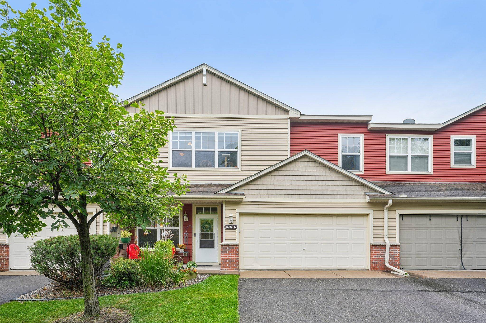 15588 Emerald DR N #6, Hugo, MN 55038