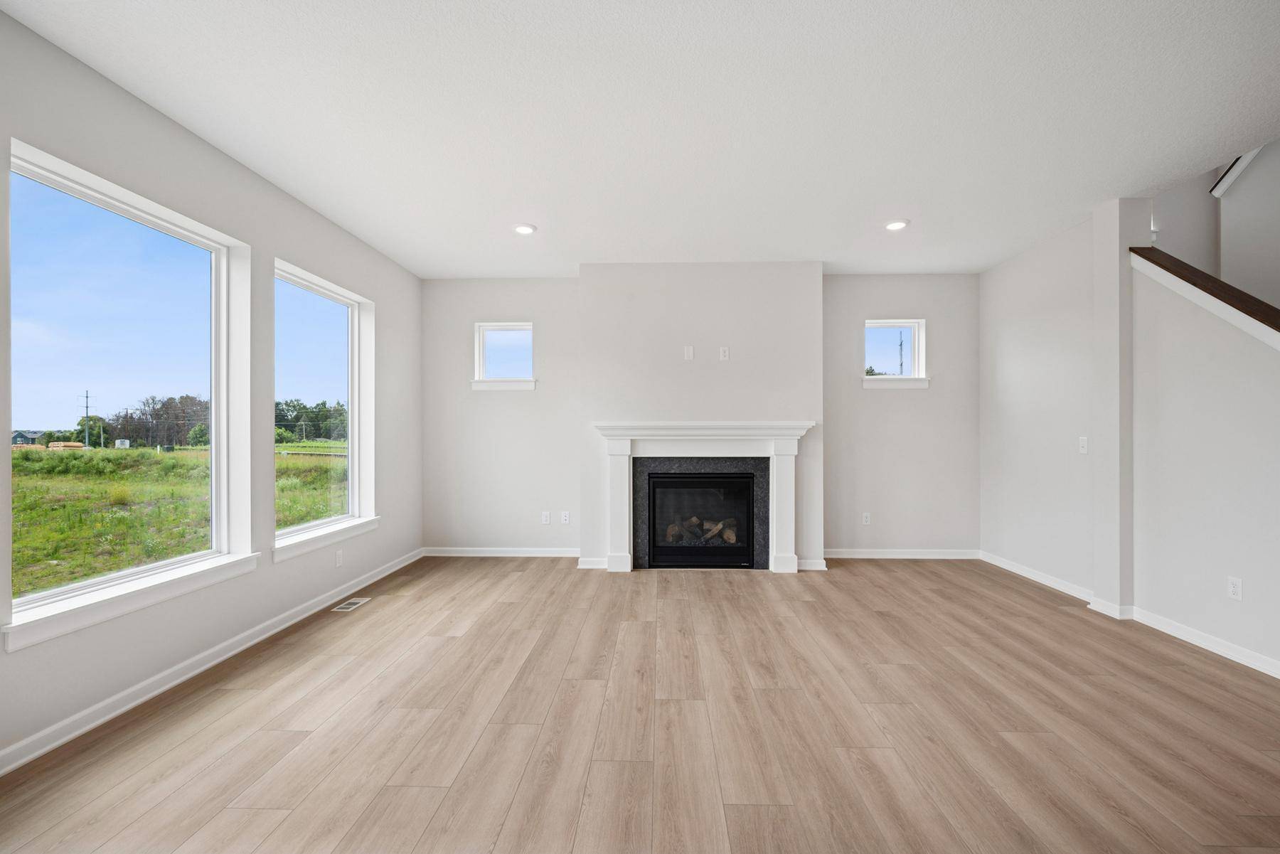 10577 Minnesota LN N, Maple Grove, MN 55369