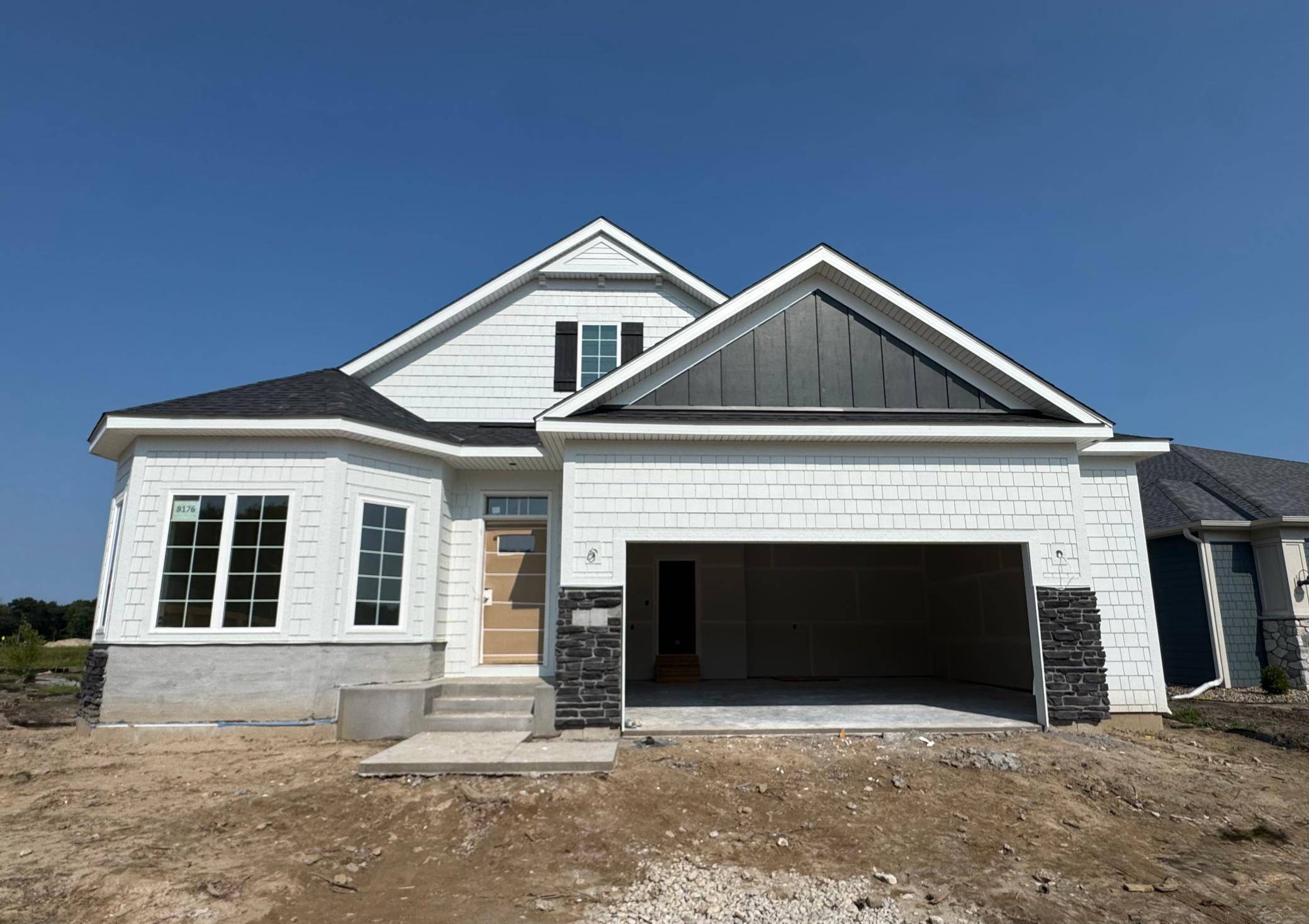 8176 Haywood DR, Lino Lakes, MN 55014