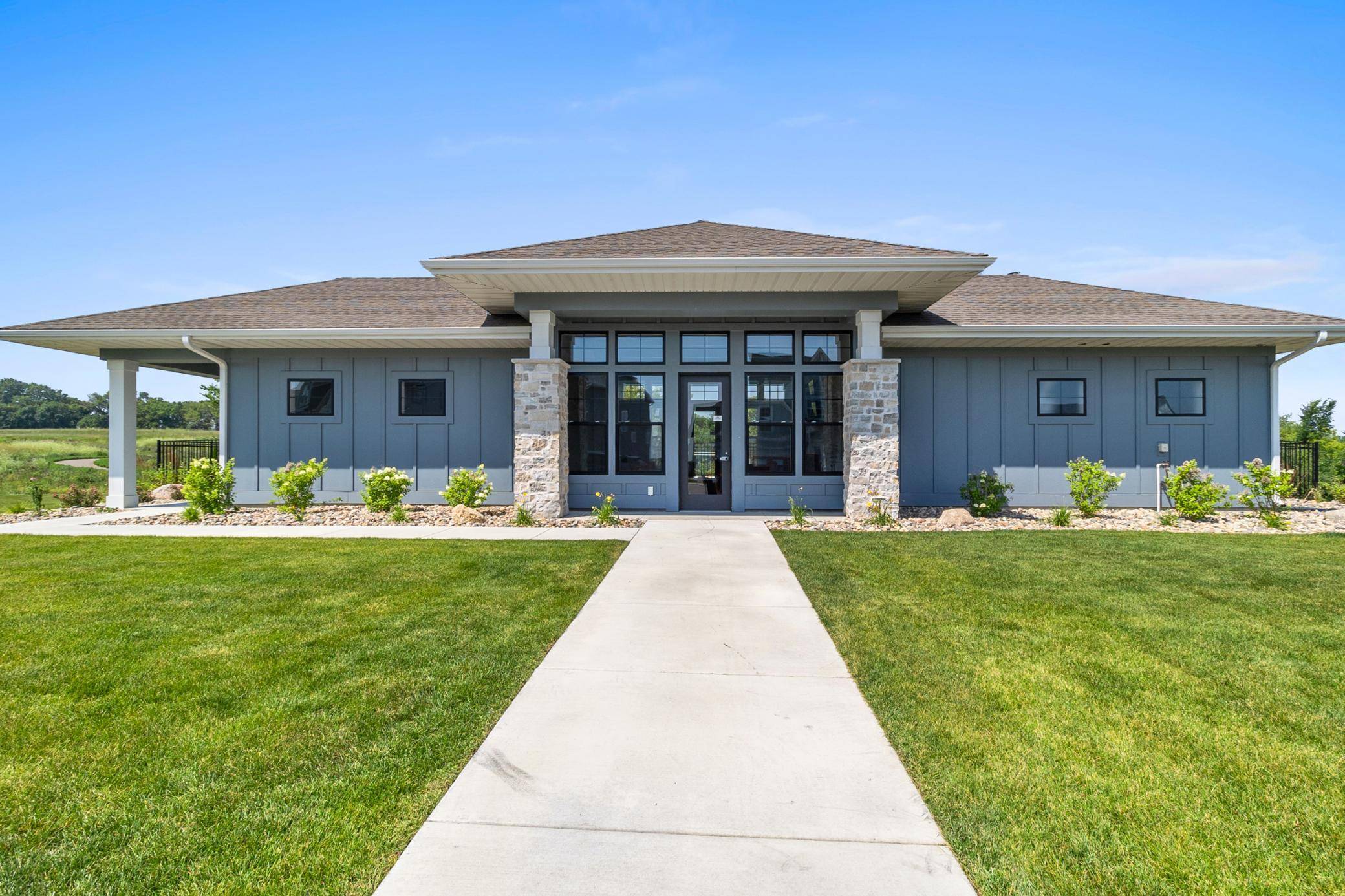 14713 Kingsview LN N, Dayton, MN 55327