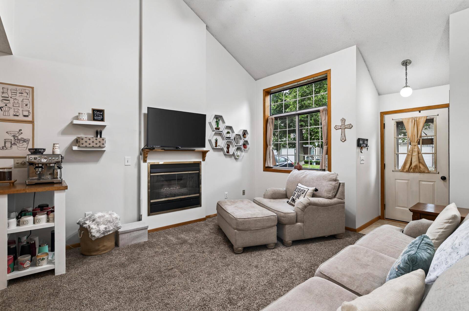 9966 Fillmore ST NE, Blaine, MN 55434