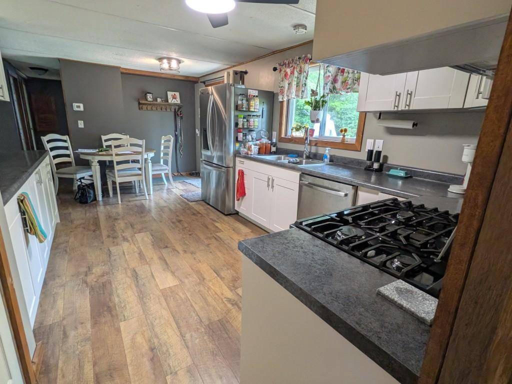 560 E Isle ST, Isle, MN 56342