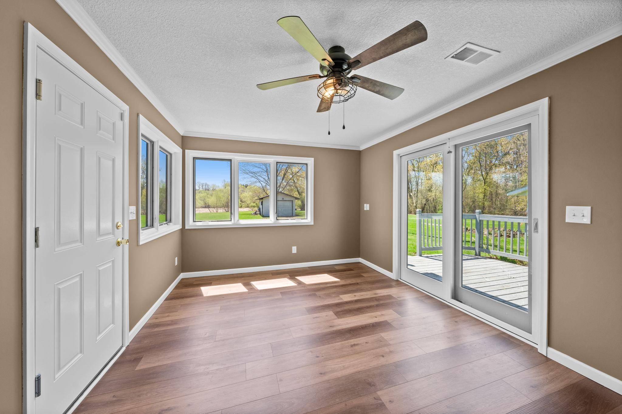 830 W 4th ST, Rush City, MN 55069
