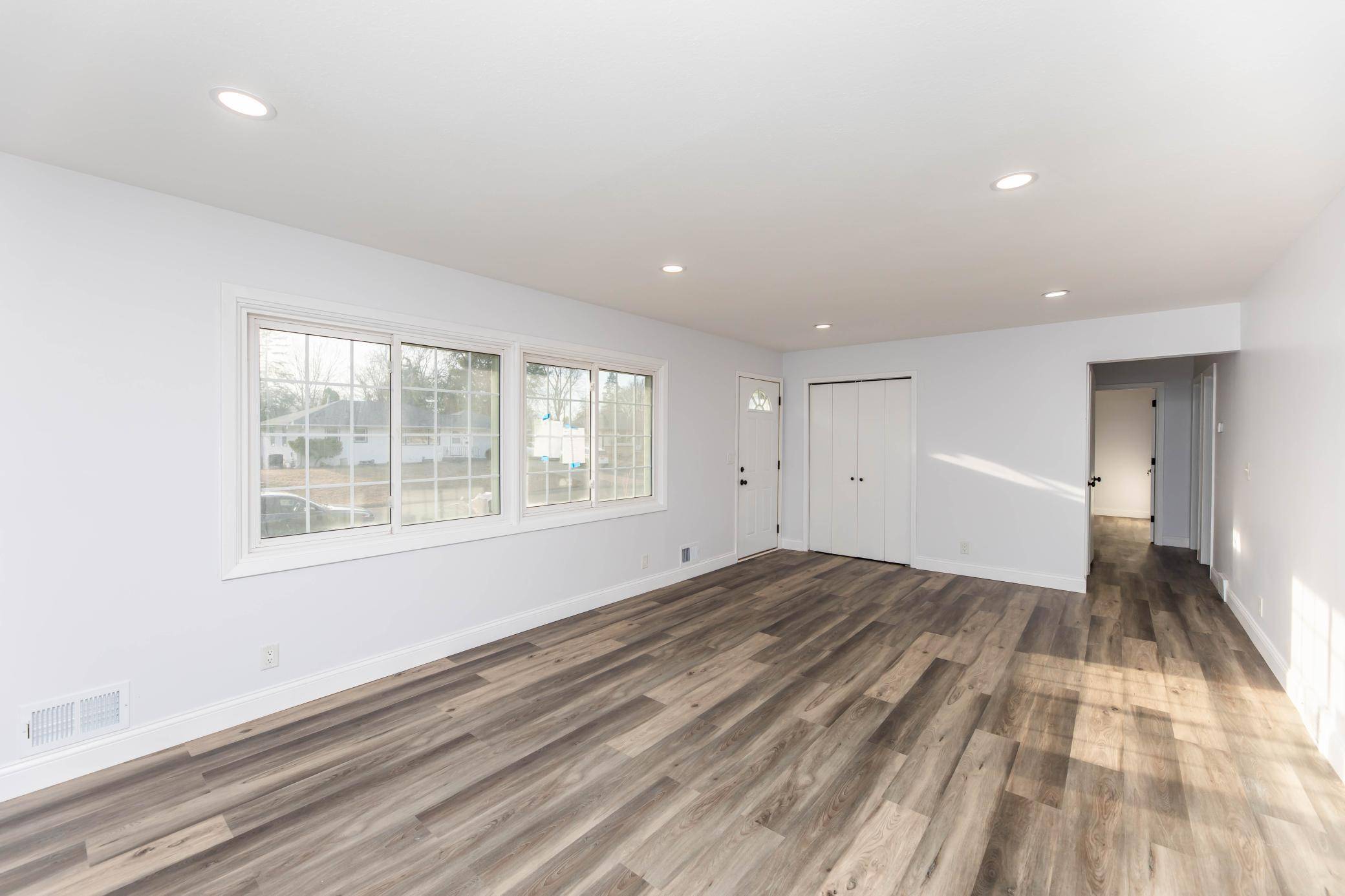 6412 Indiana AVE N, Brooklyn Center, MN 55429