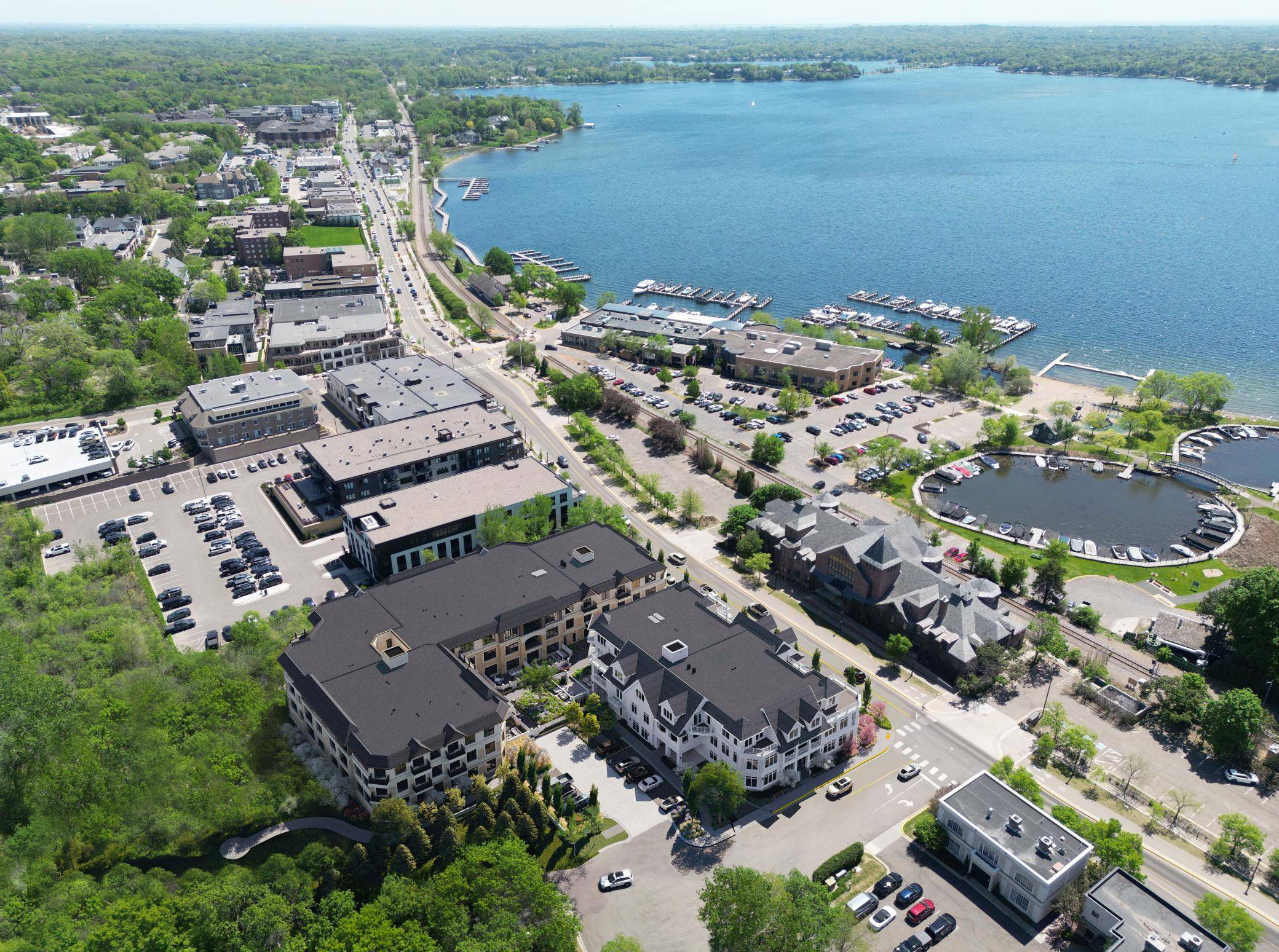 201 Lake ST E #111, Wayzata, MN 55391