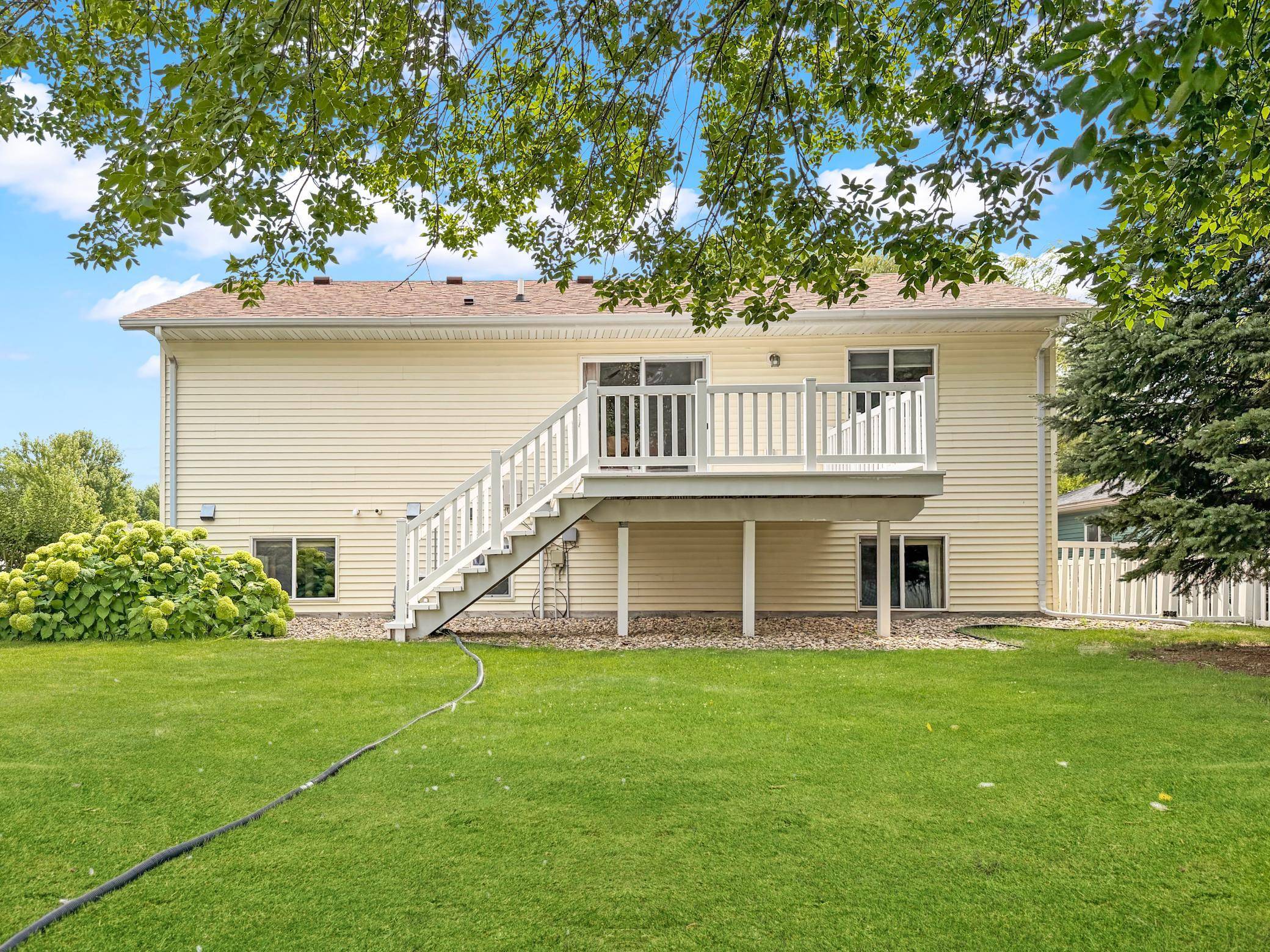 216 Rainbow DR, Marshall, MN 56258