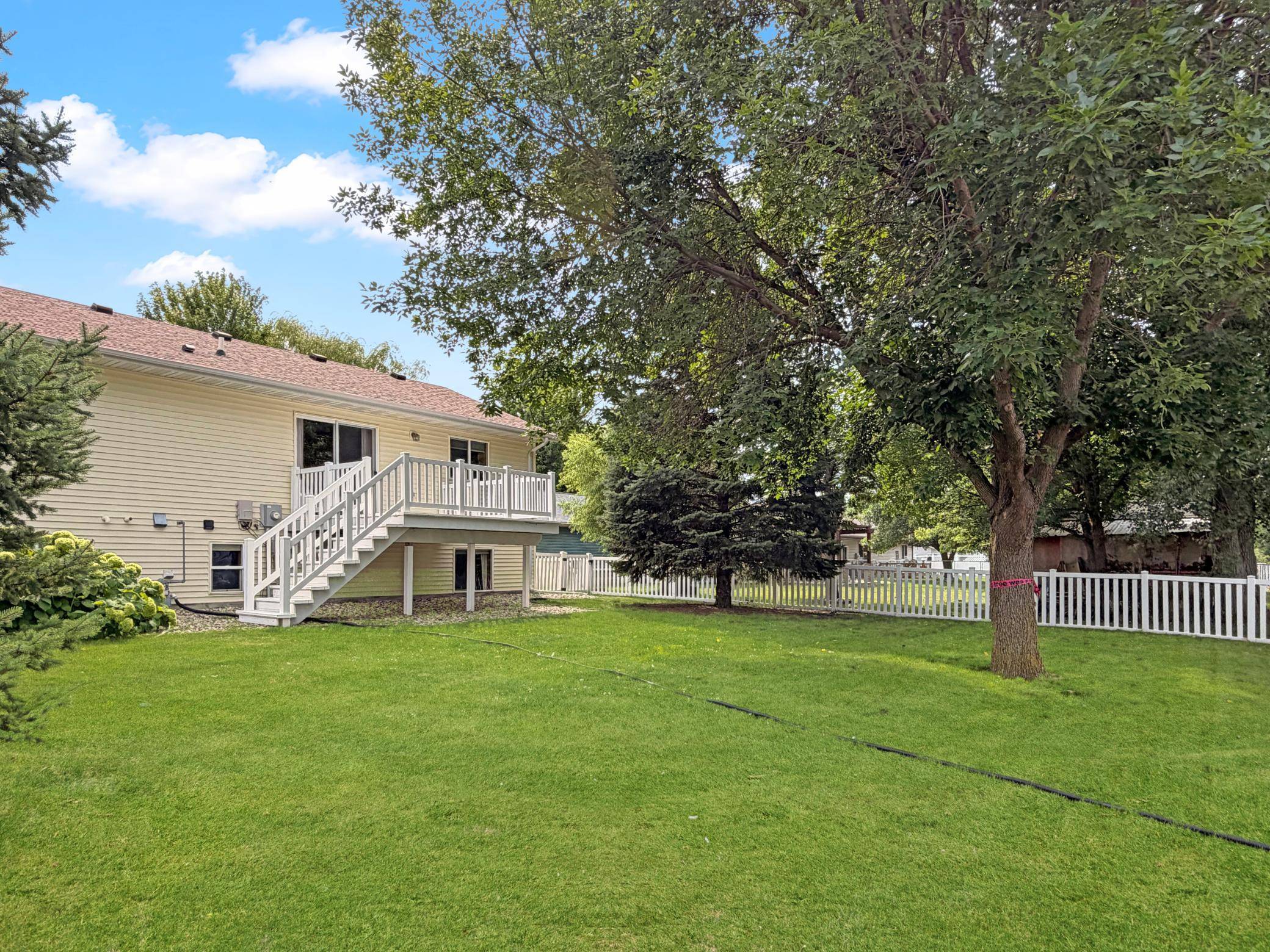 216 Rainbow DR, Marshall, MN 56258