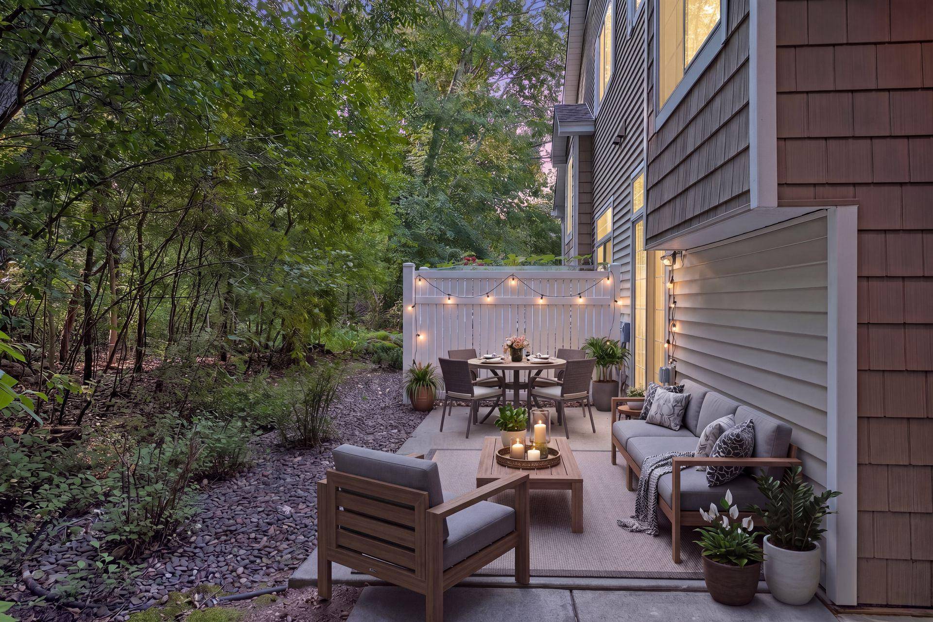 8271 Kimball DR, Eden Prairie, MN 55347