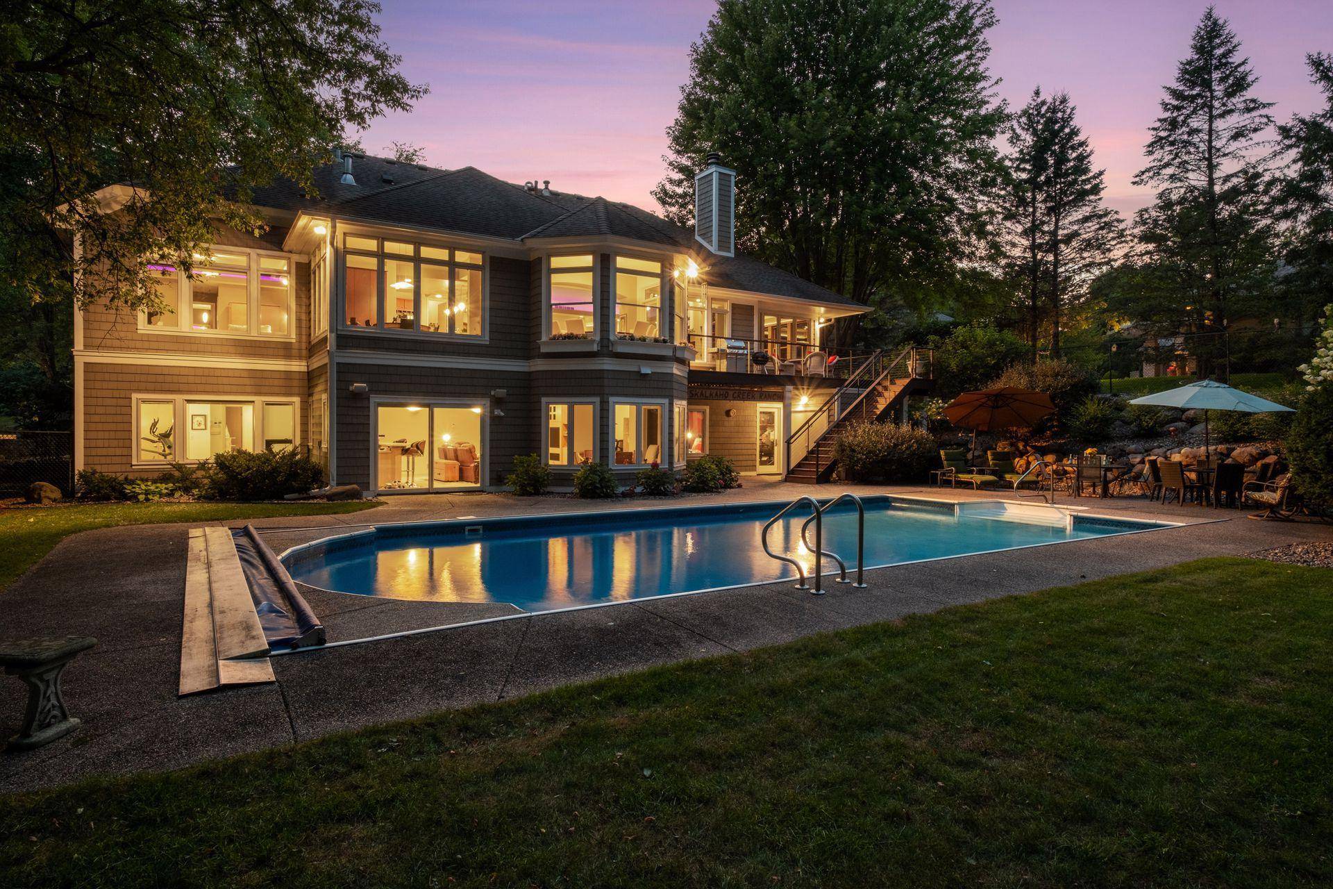 2841 Ella LN, Minnetonka, MN 55305