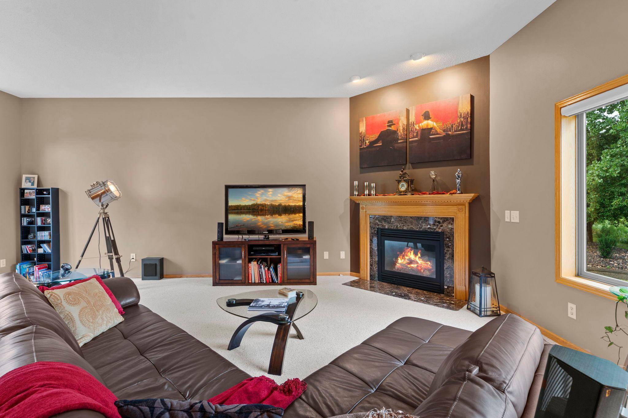 6515 Langer LN, Lino Lakes, MN 55038