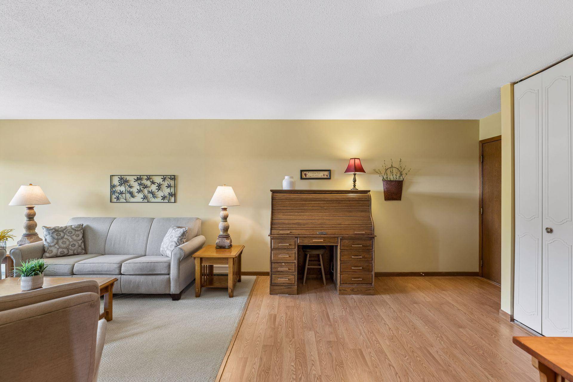2700 Oxford ST N #140, Roseville, MN 55113