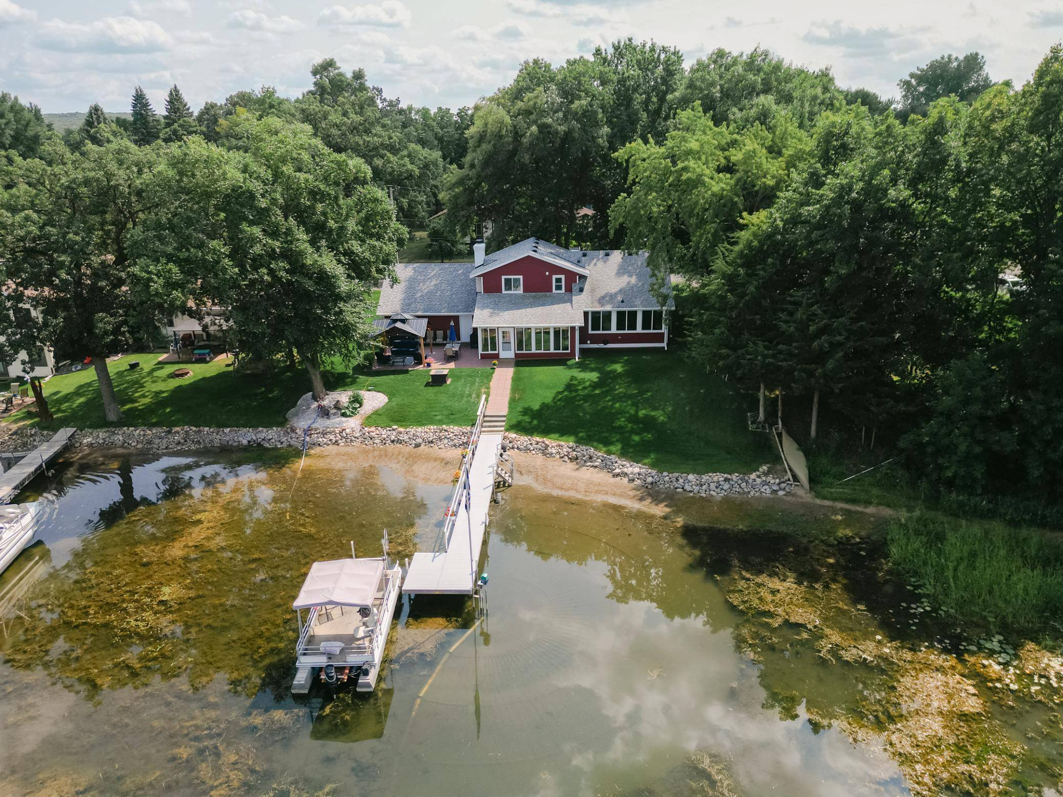 969 Hamlet DR N, Avon, MN 56310