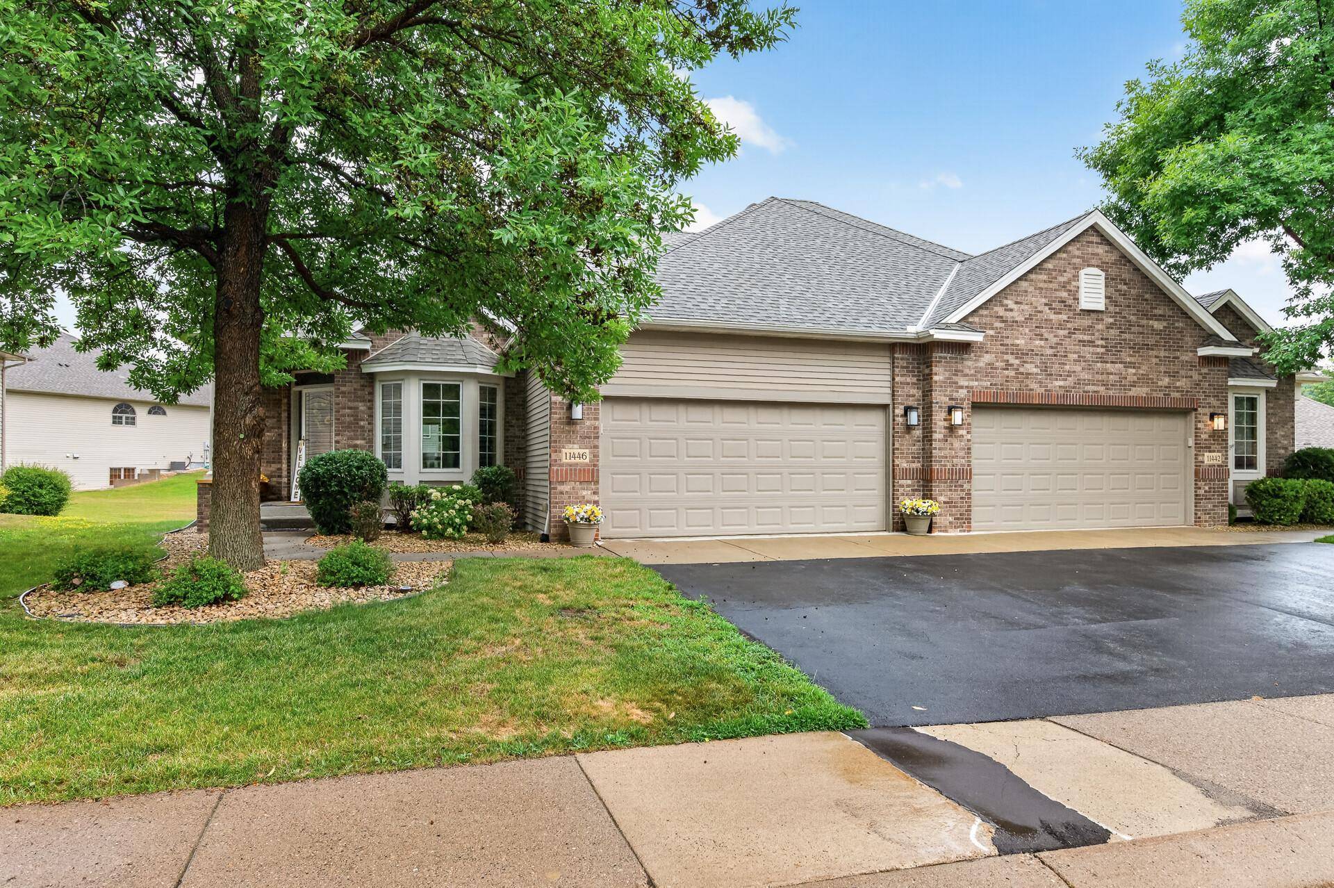 11446 Preserve LN N, Champlin, MN 55316