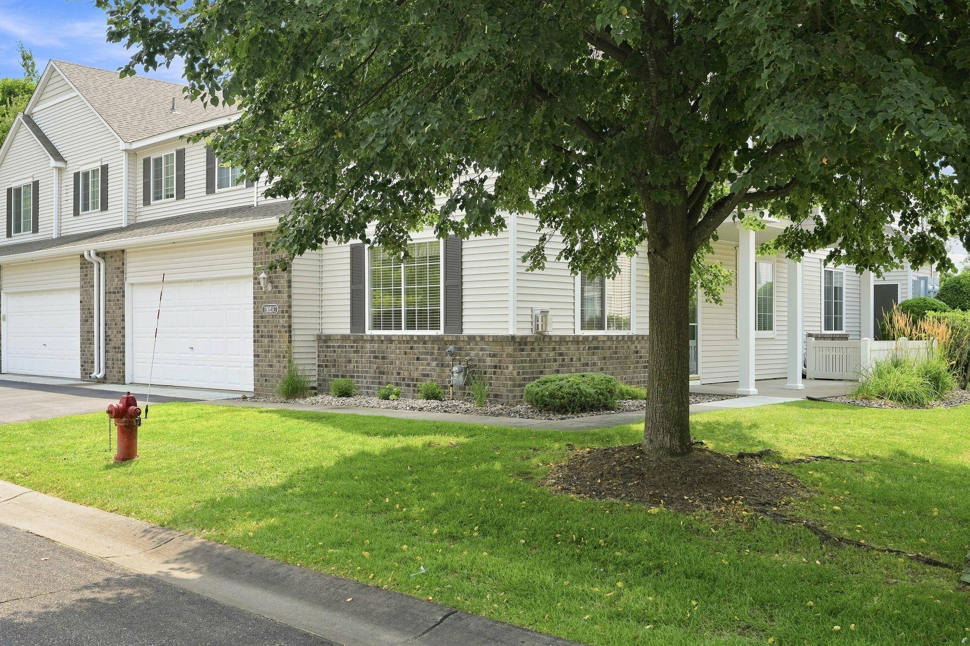 11021 Oak Grove Circle #C, Woodbury, MN 55129