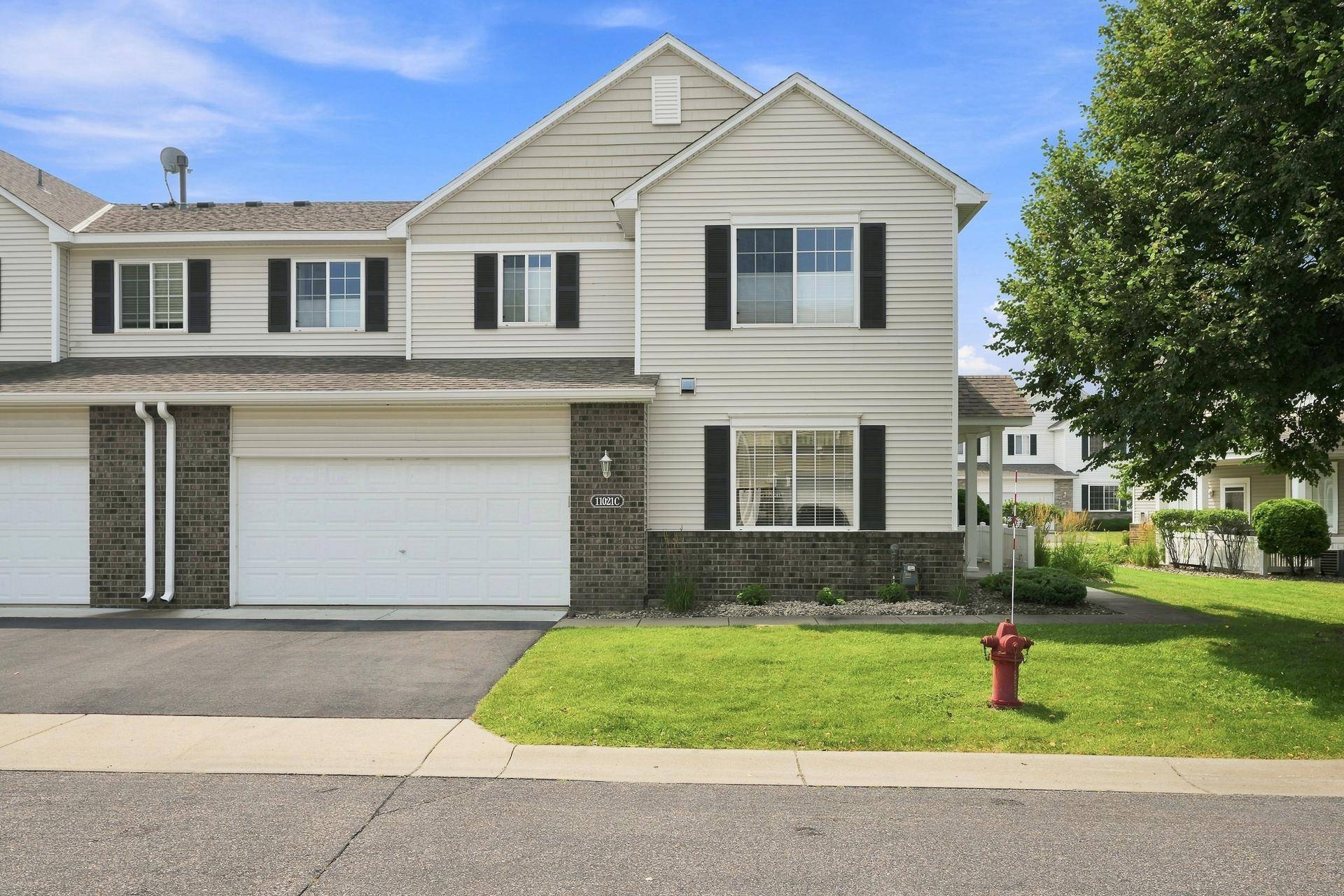 11021 Oak Grove Circle #C, Woodbury, MN 55129