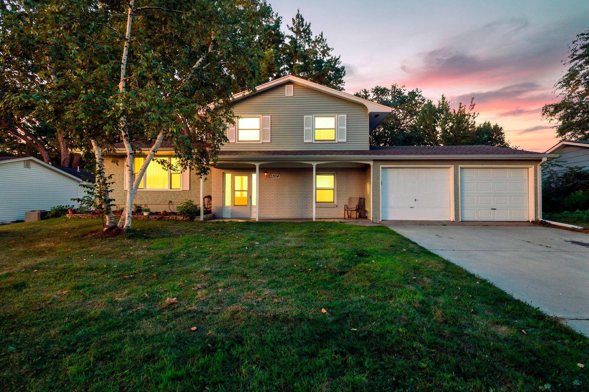 3704 Glen Oaks AVE, White Bear Lake, MN 55110