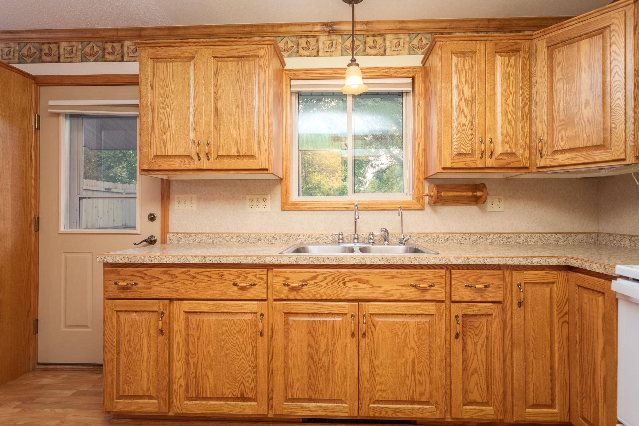 509 Spruce ST, Alexandria, MN 56308