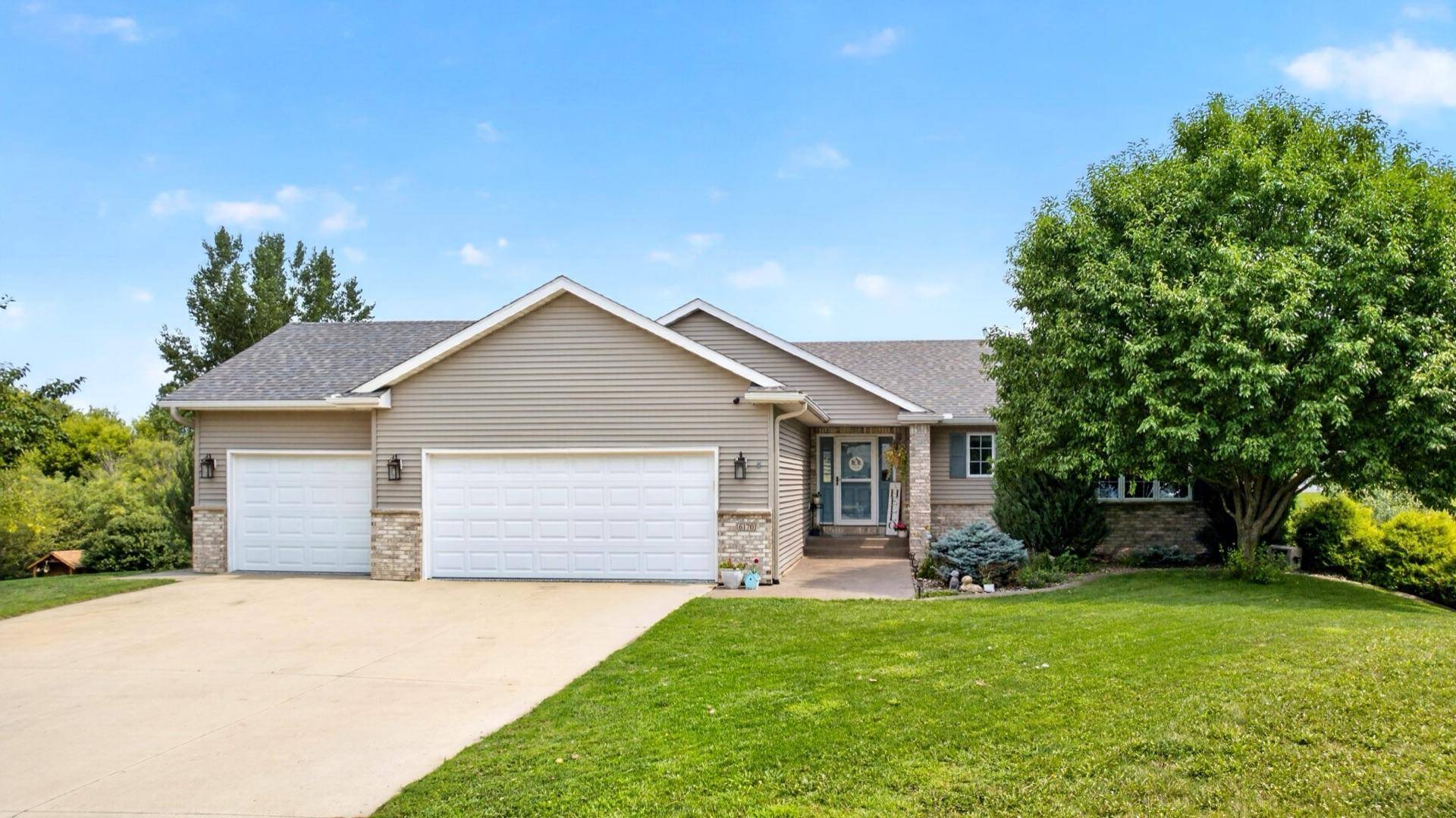 6170 Stonebrooke LN SW, Rochester, MN 55902