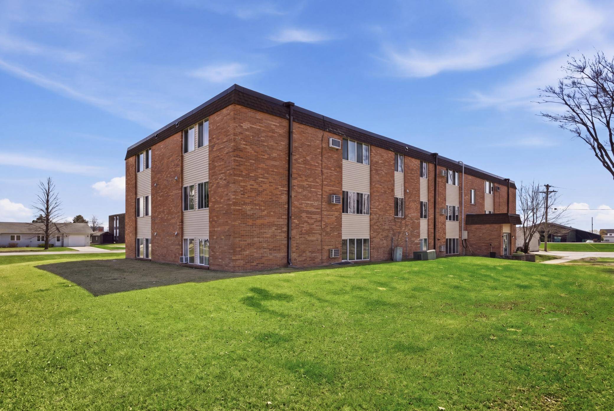 221 8th AVE SE, Mayville, ND 58257