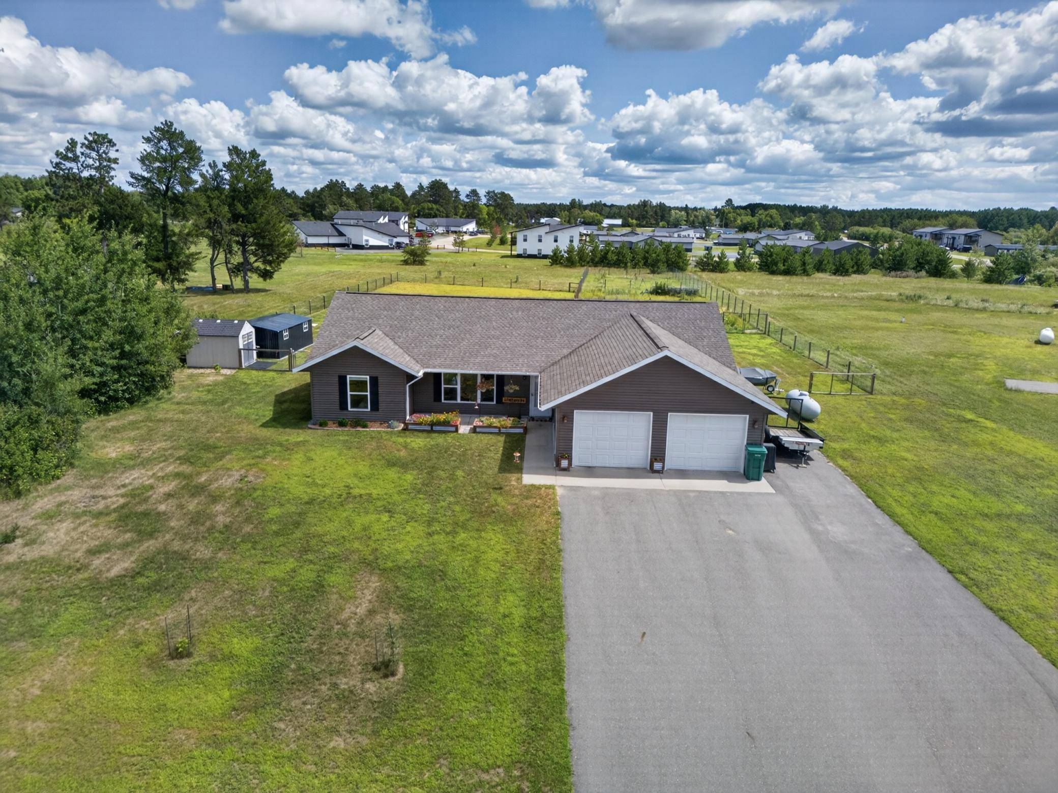 7996 Moidore DR NW, Bemidji, MN 56601
