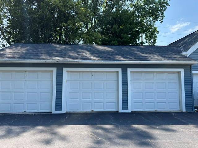 1389 Berry Ridge RD #103, Eagan, MN 55123