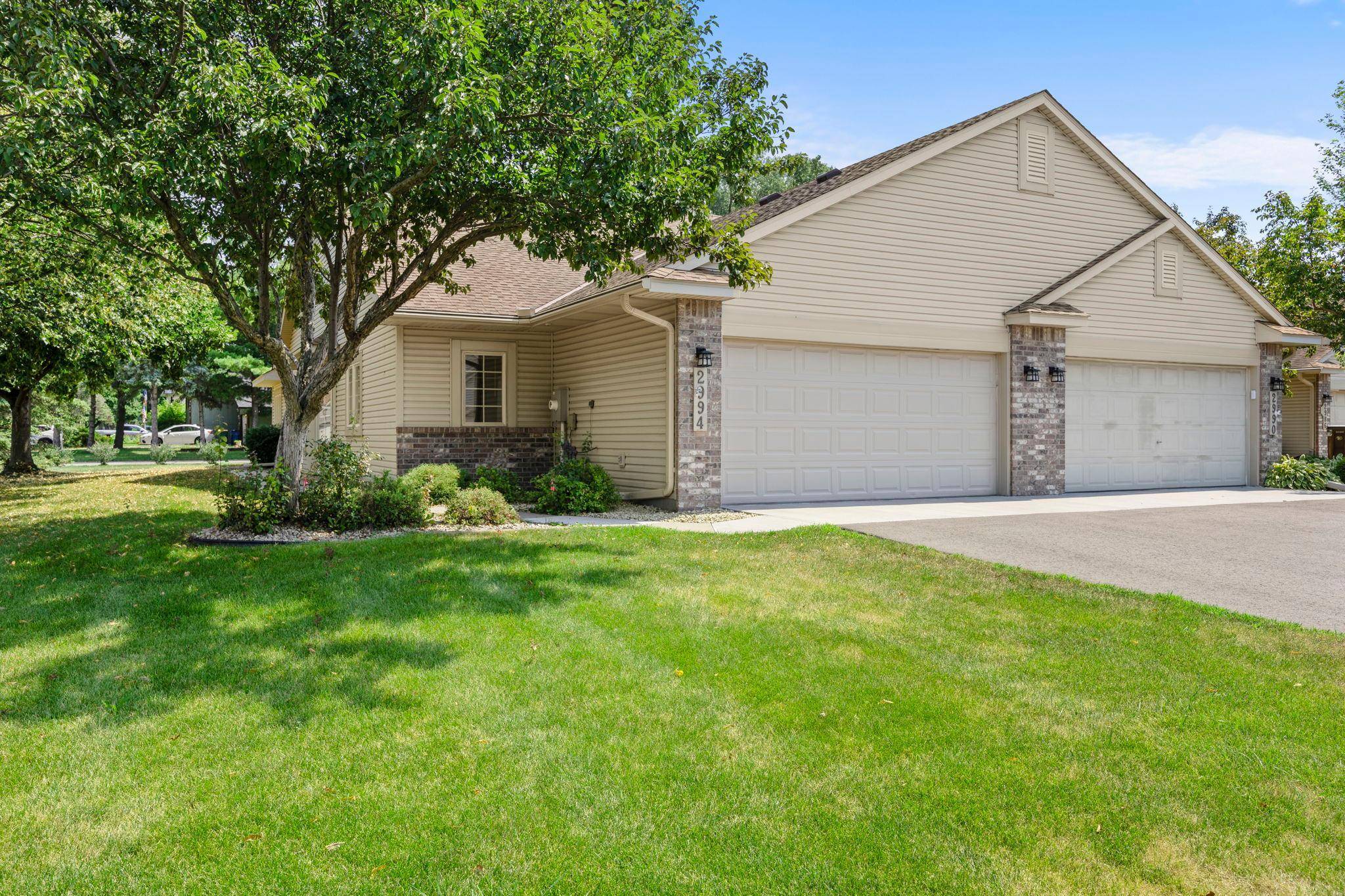 2994 Pitrina WAY, Little Canada, MN 55117